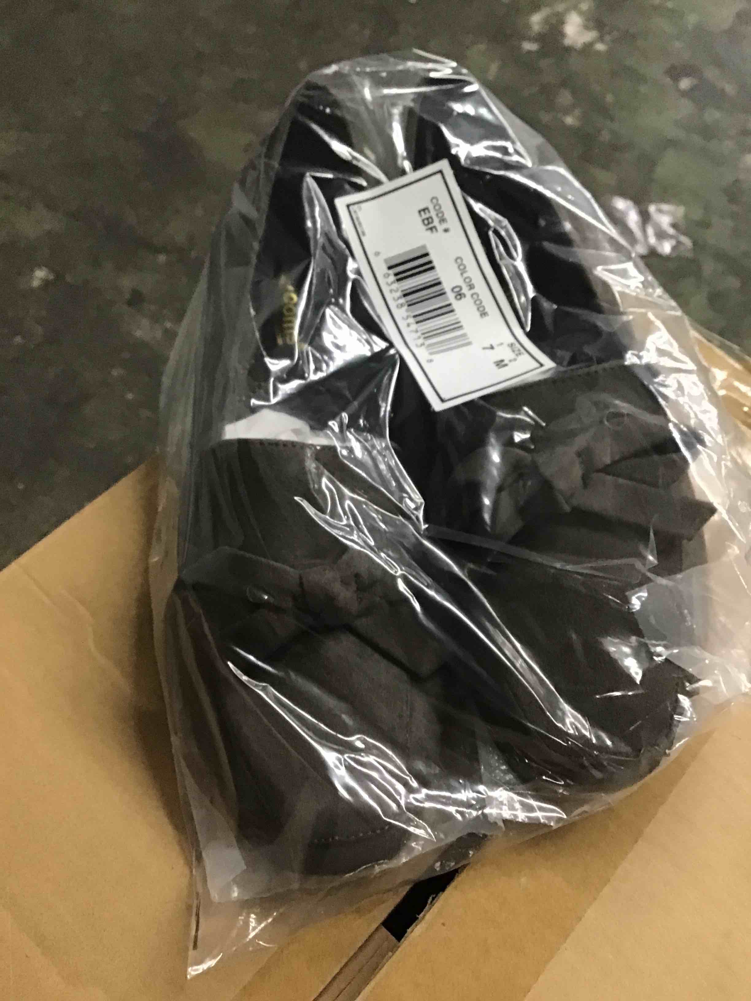 https://s3.amazonaws.com/lotting-images-prod/bidfta/_1732751559371.jpeg