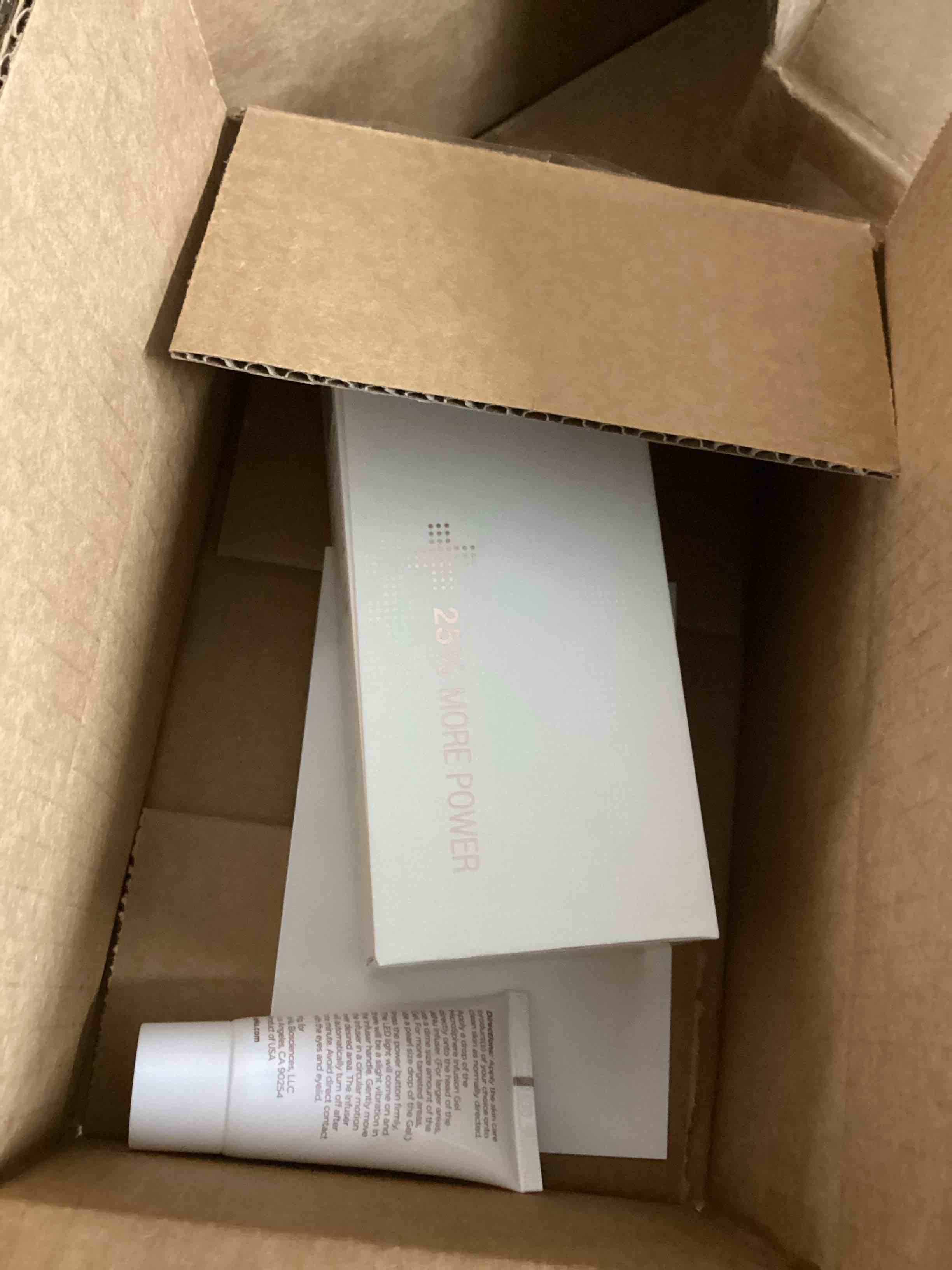 https://s3.amazonaws.com/lotting-images-prod/bidfta/_1732751731118.jpeg