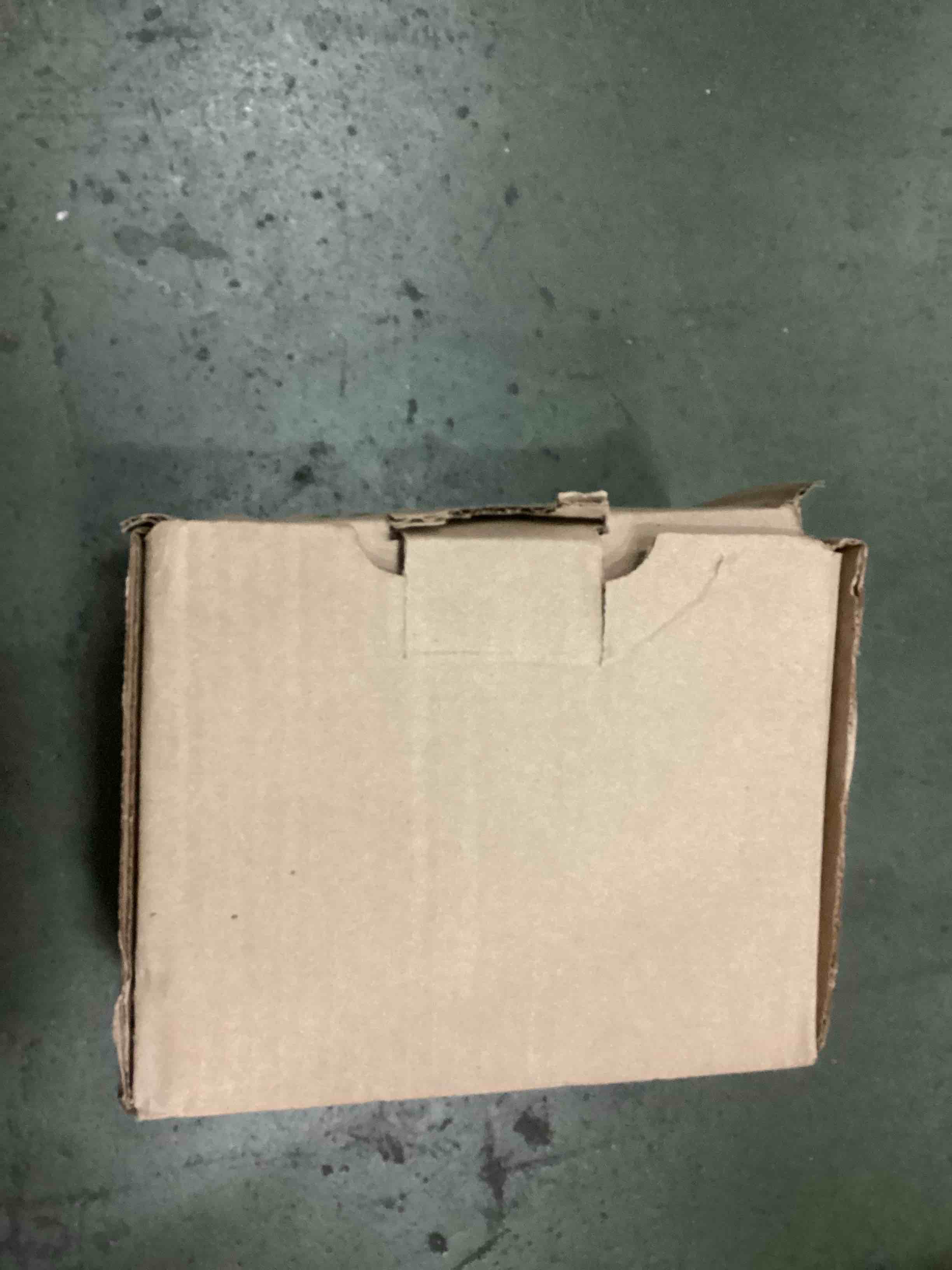 https://s3.amazonaws.com/lotting-images-prod/bidfta/_1732758766031.jpeg