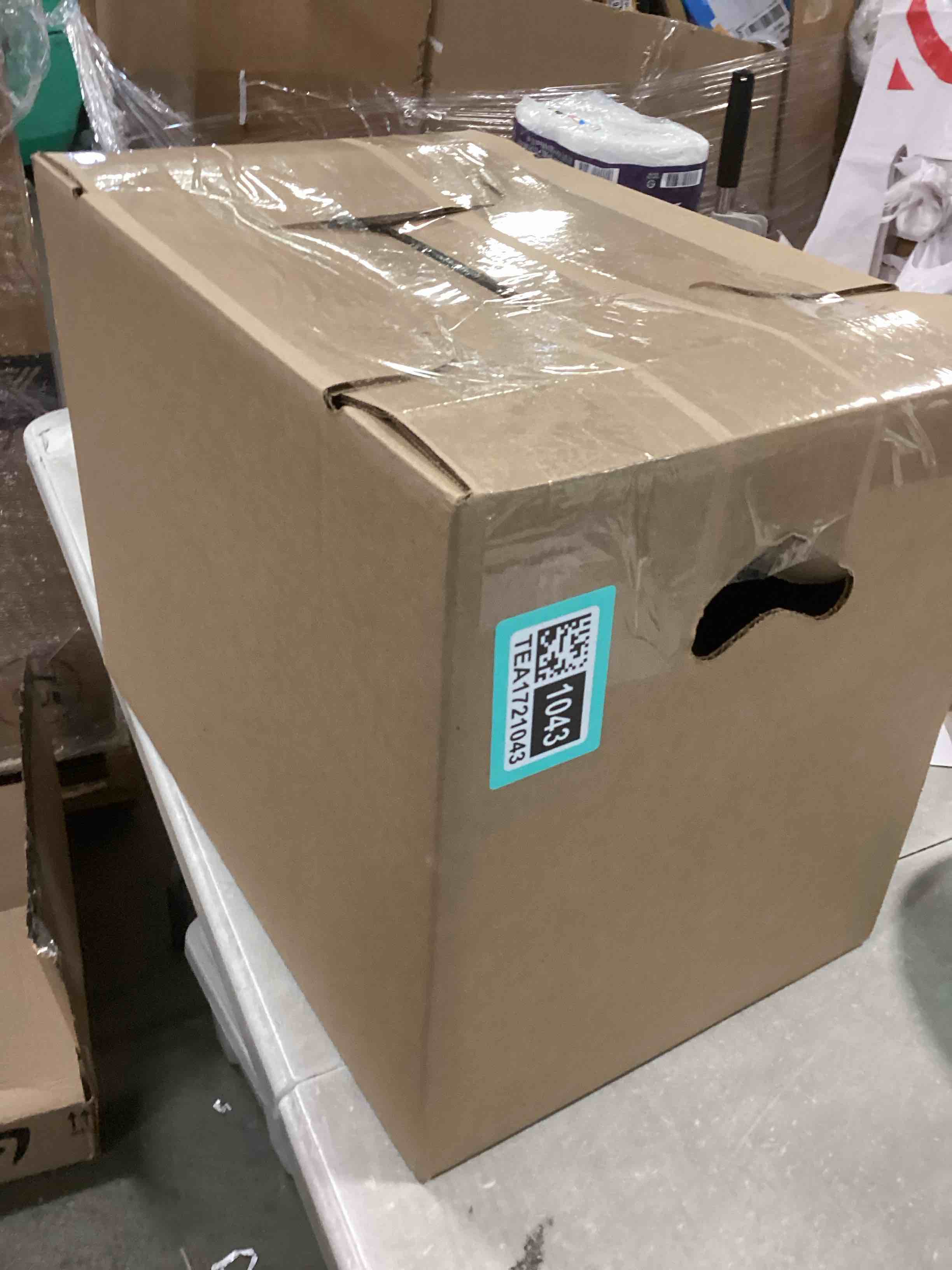 https://s3.amazonaws.com/lotting-images-prod/bidfta/_1732899834565.jpeg