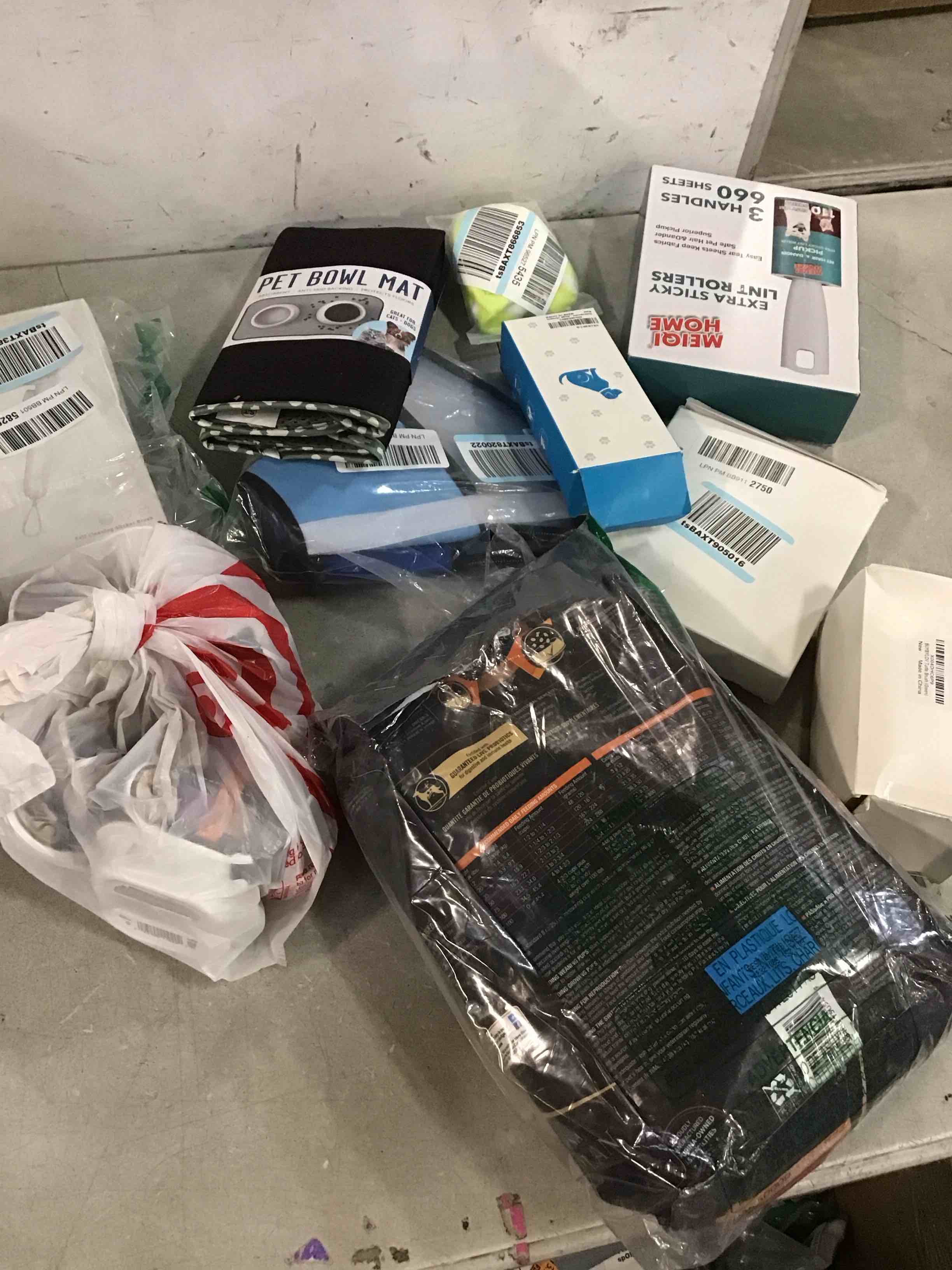 https://s3.amazonaws.com/lotting-images-prod/bidfta/_1733237049846.jpeg