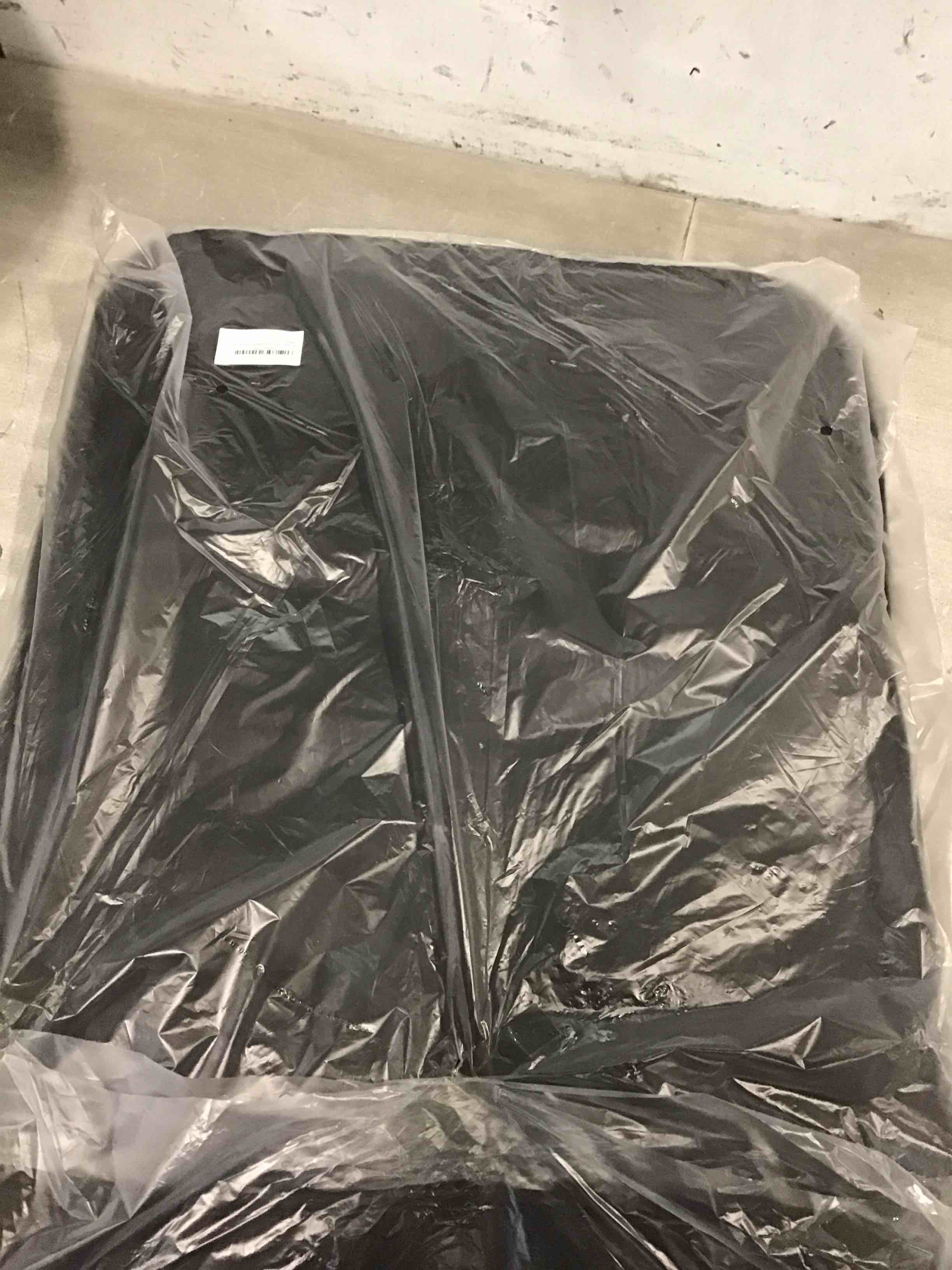 https://s3.amazonaws.com/lotting-images-prod/bidfta/_1733863852829.jpeg