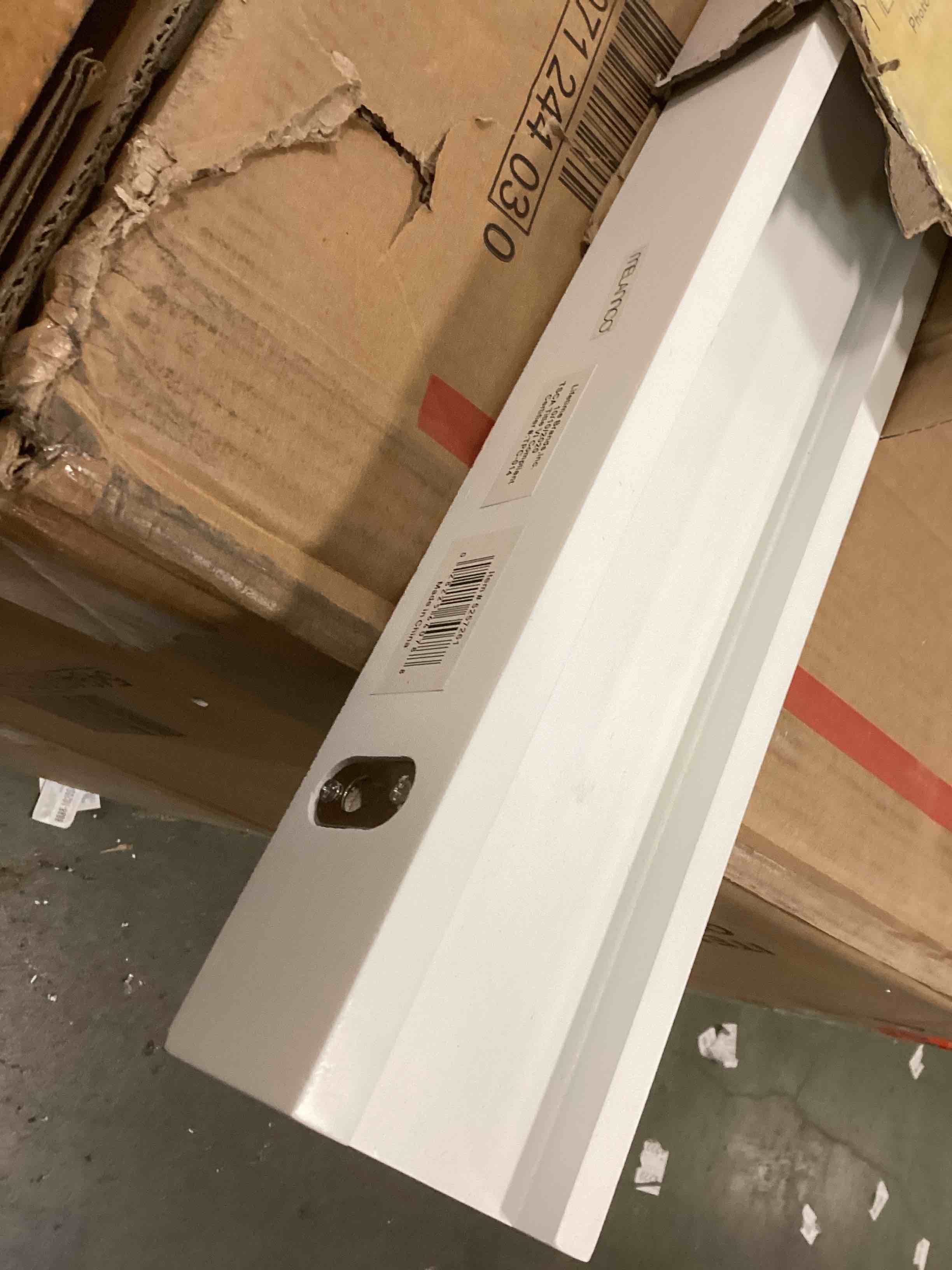https://s3.amazonaws.com/lotting-images-prod/bidfta/_1734555075936.jpeg