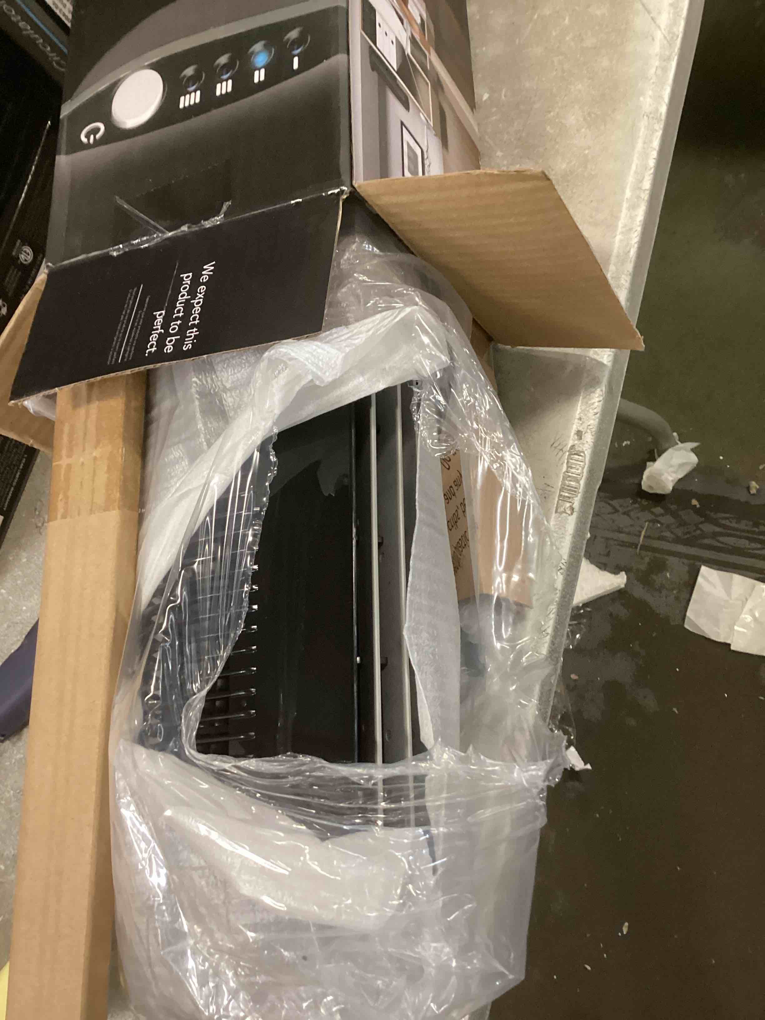 https://s3.amazonaws.com/lotting-images-prod/bidfta/_1734972028147.jpeg