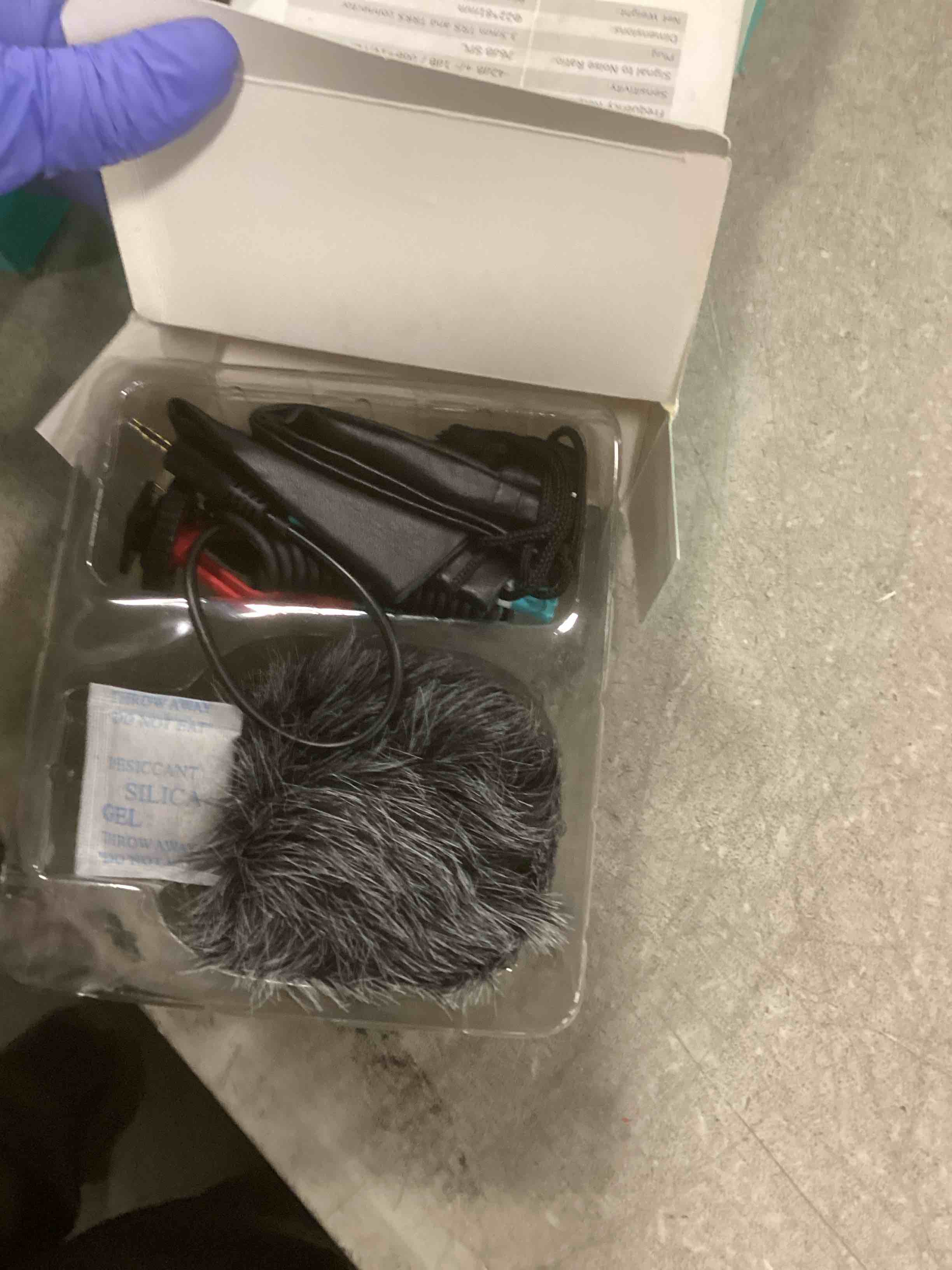 https://s3.amazonaws.com/lotting-images-prod/bidfta/_1735054847330.jpeg