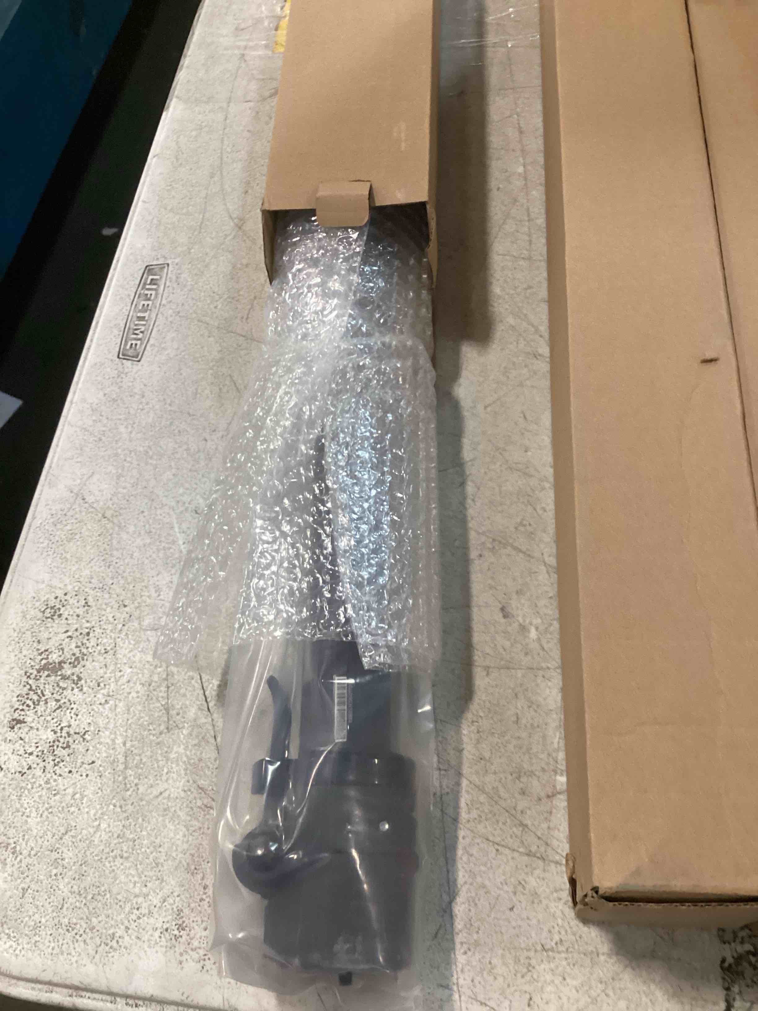 https://s3.amazonaws.com/lotting-images-prod/bidfta/_1735068756570.jpeg