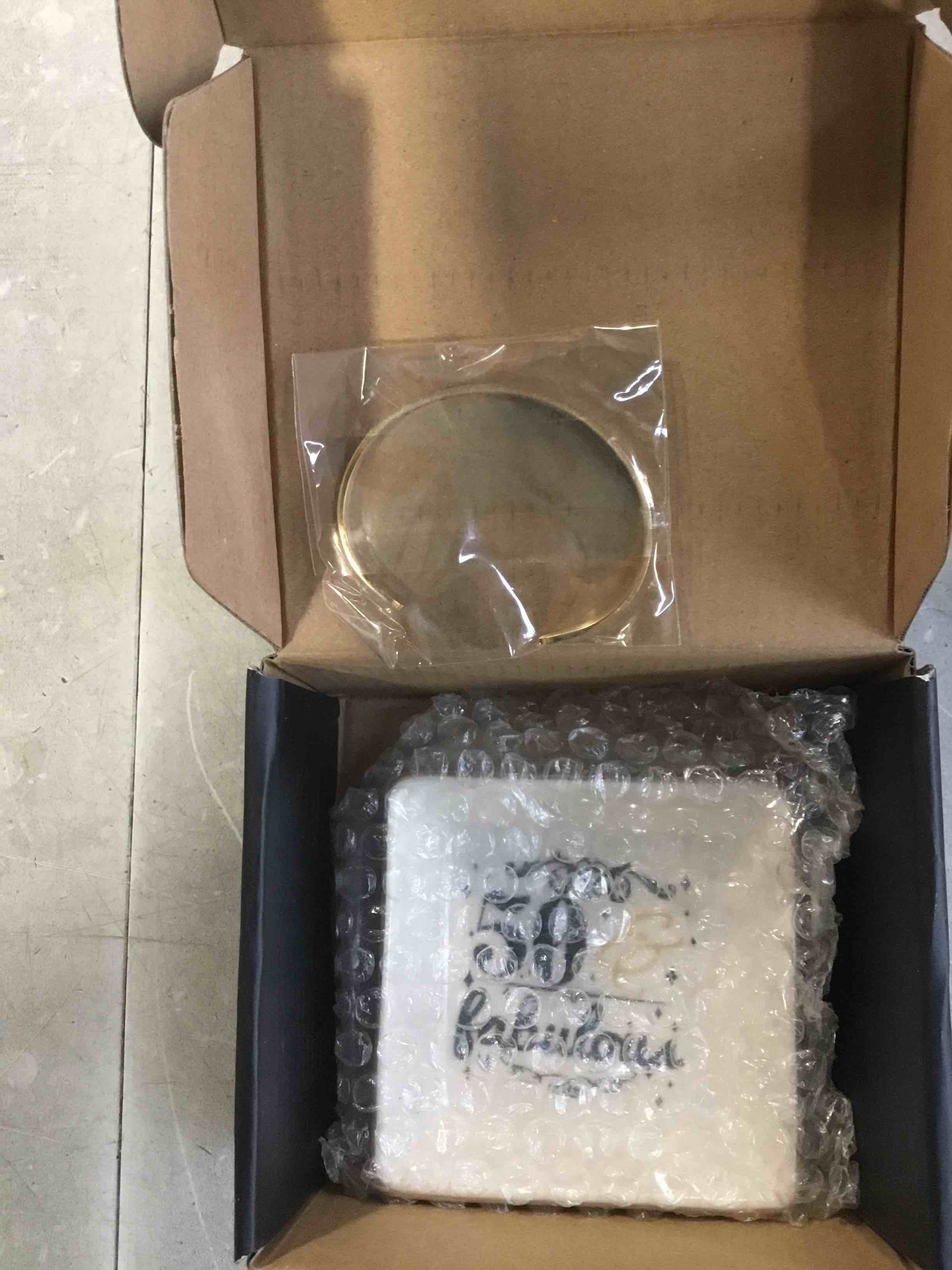 https://s3.amazonaws.com/lotting-images-prod/bidfta/_1735071997299.jpeg