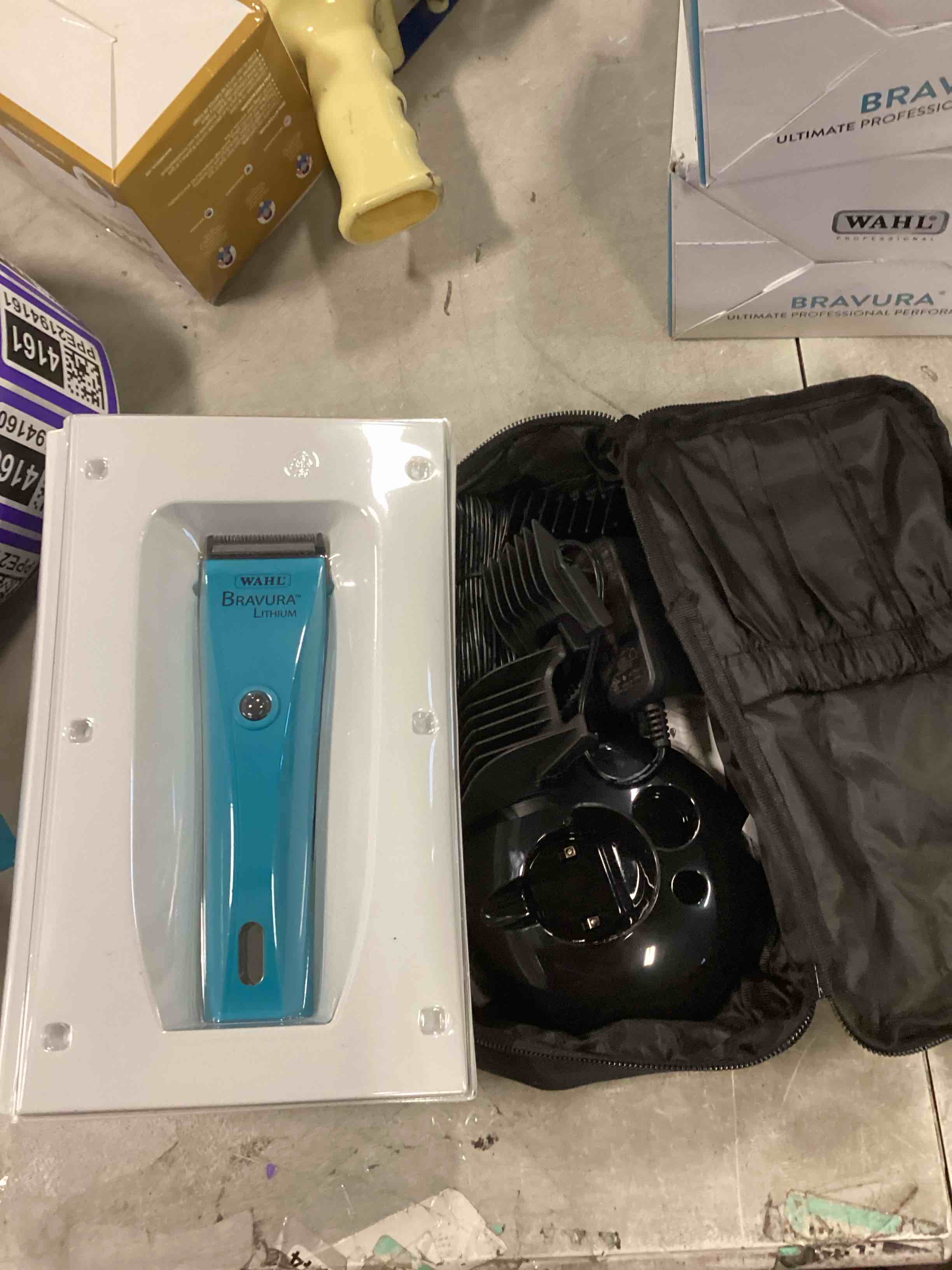 https://s3.amazonaws.com/lotting-images-prod/bidfta/_1735824384929.jpeg