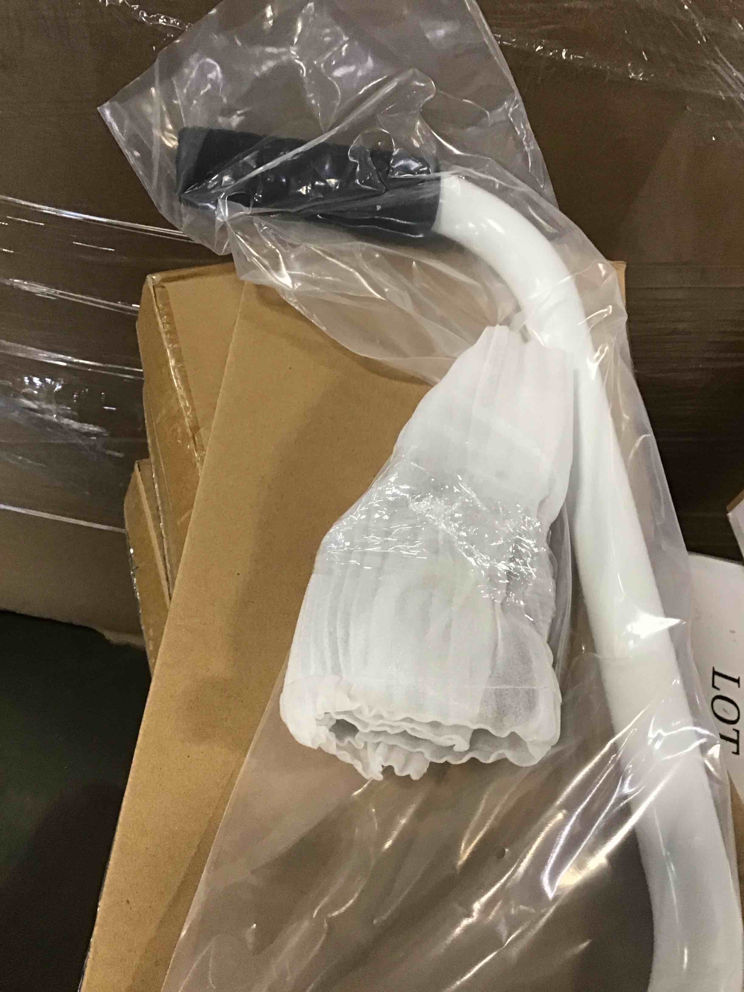 https://s3.amazonaws.com/lotting-images-prod/bidfta/_1735926237347.jpeg