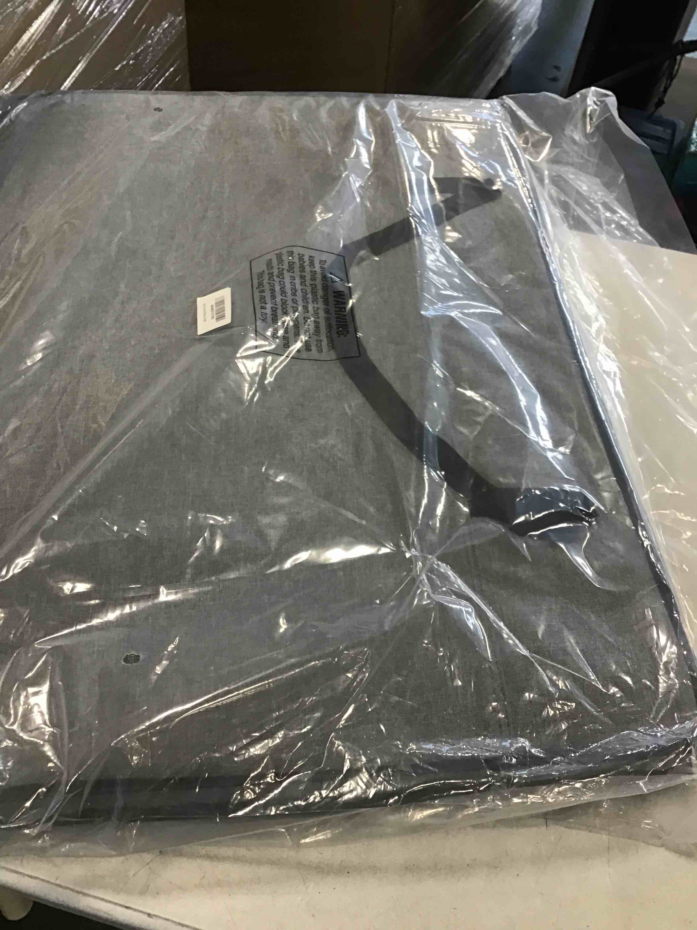 https://s3.amazonaws.com/lotting-images-prod/bidfta/_1735998993251.jpeg