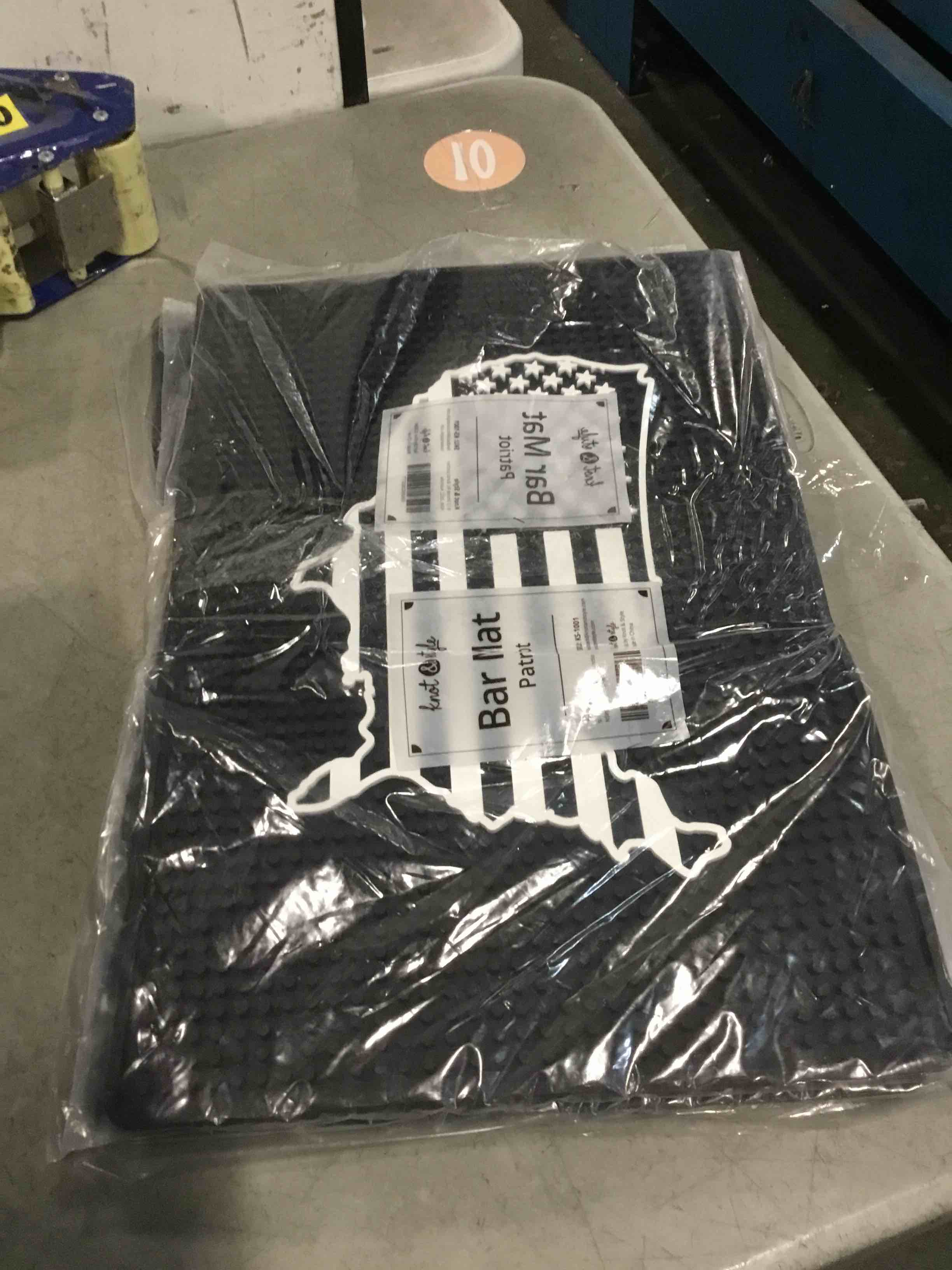 https://s3.amazonaws.com/lotting-images-prod/bidfta/_1736266765406.jpeg