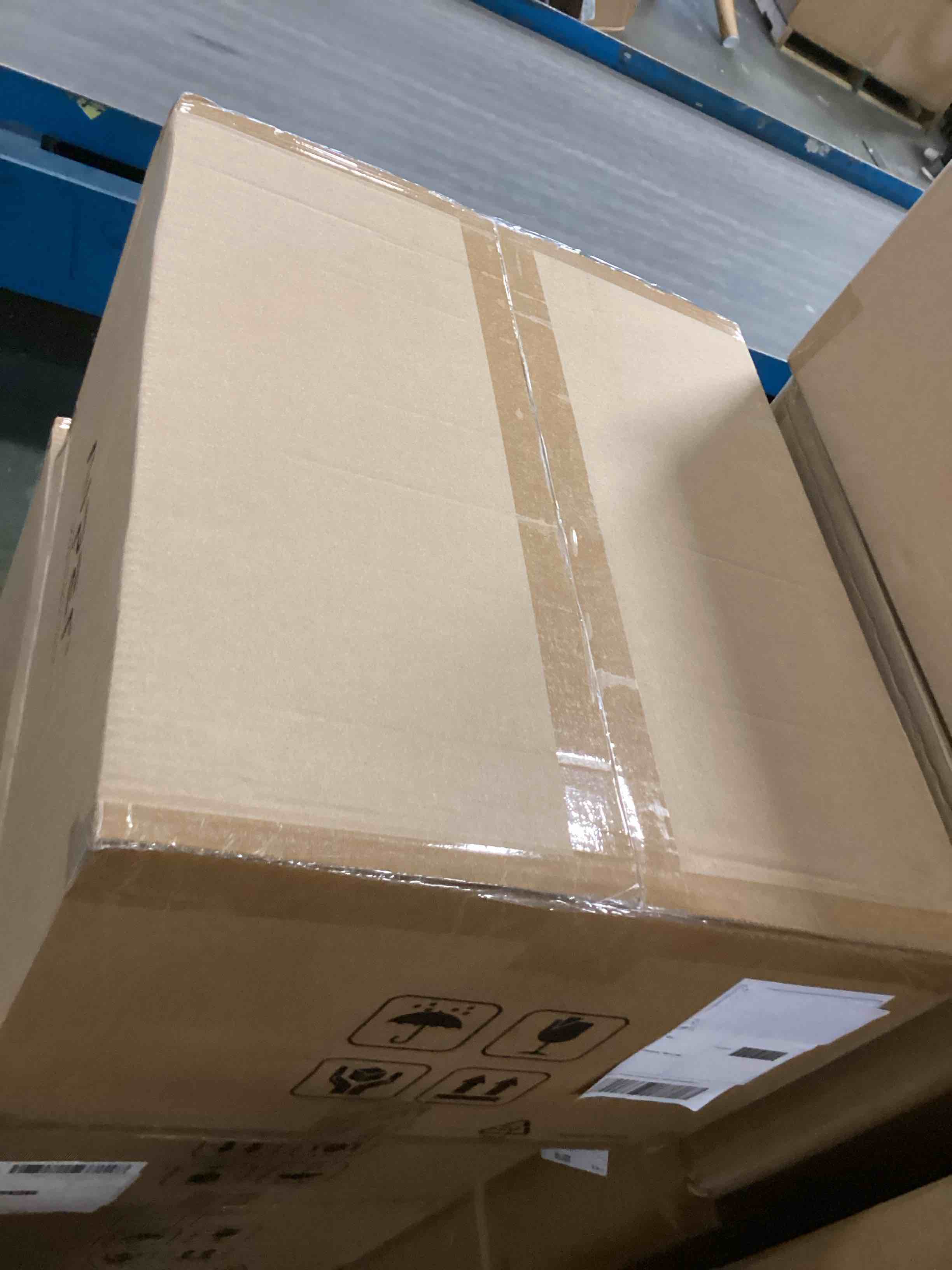 https://s3.amazonaws.com/lotting-images-prod/bidfta/_1736269281660.jpeg