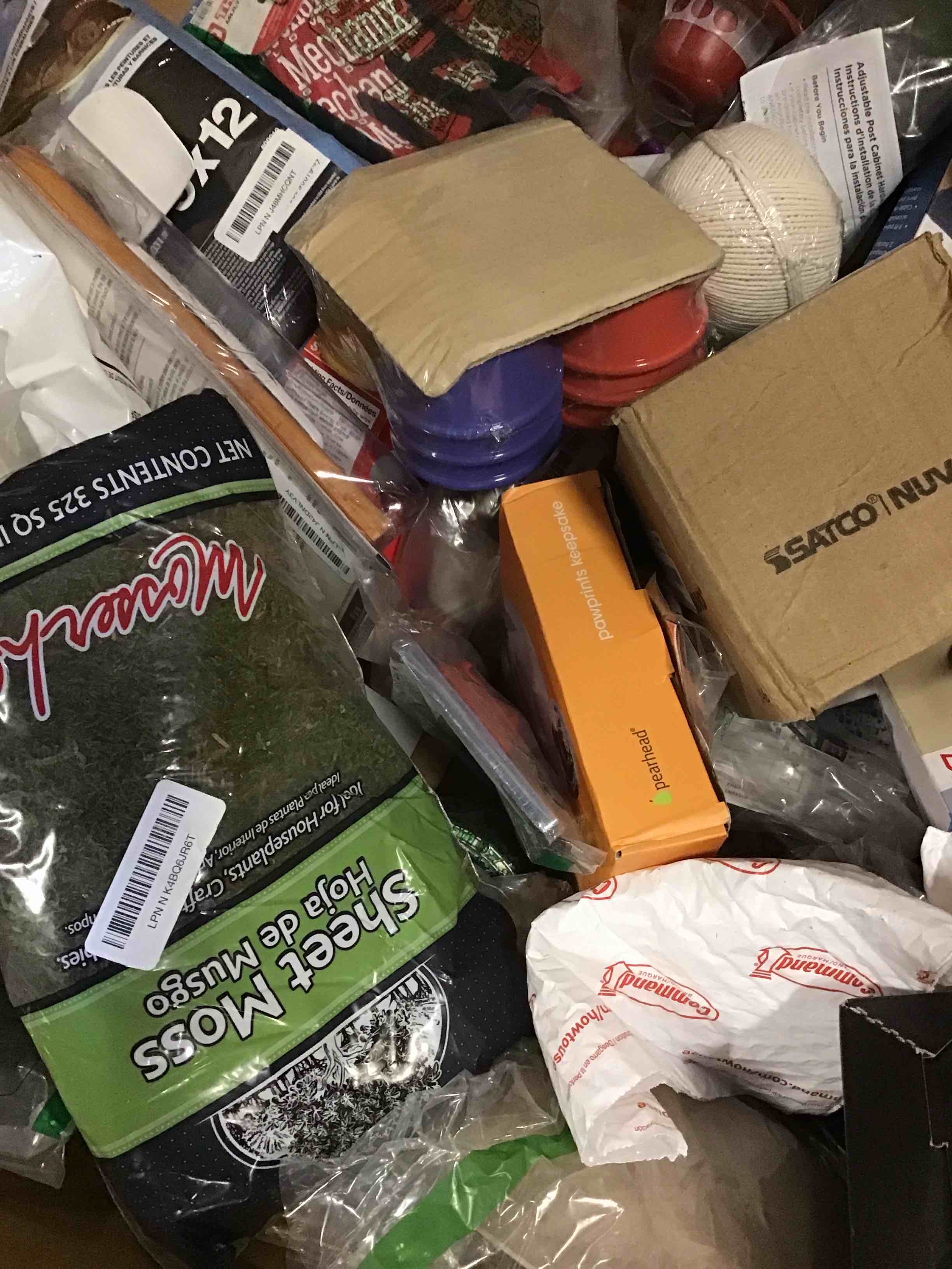 Miscellaneous Grab Bags,Electronic Accessories, Jewelry, Purses may varies 