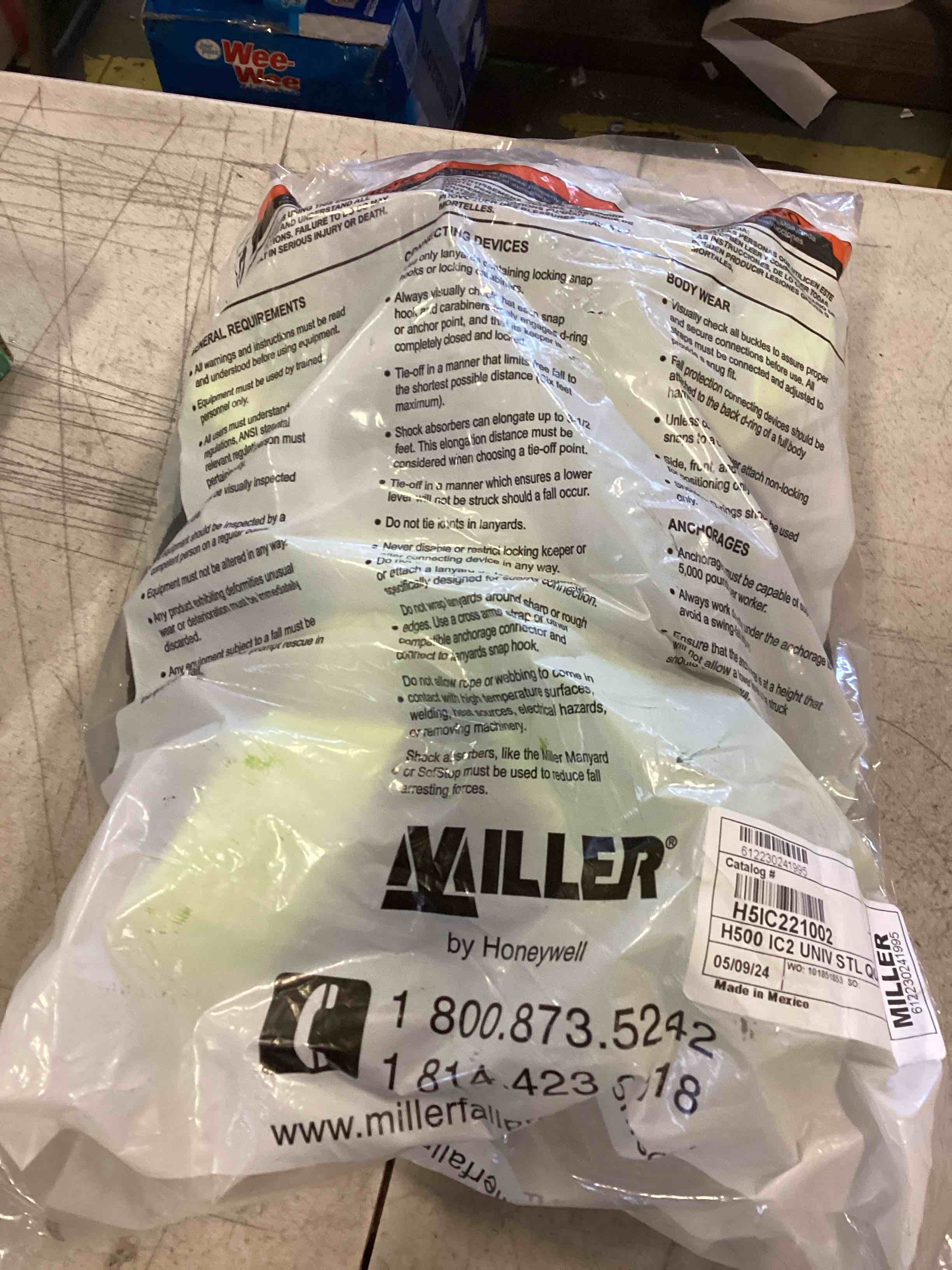 https://s3.amazonaws.com/lotting-images-prod/bidfta/_1736802603514.jpeg