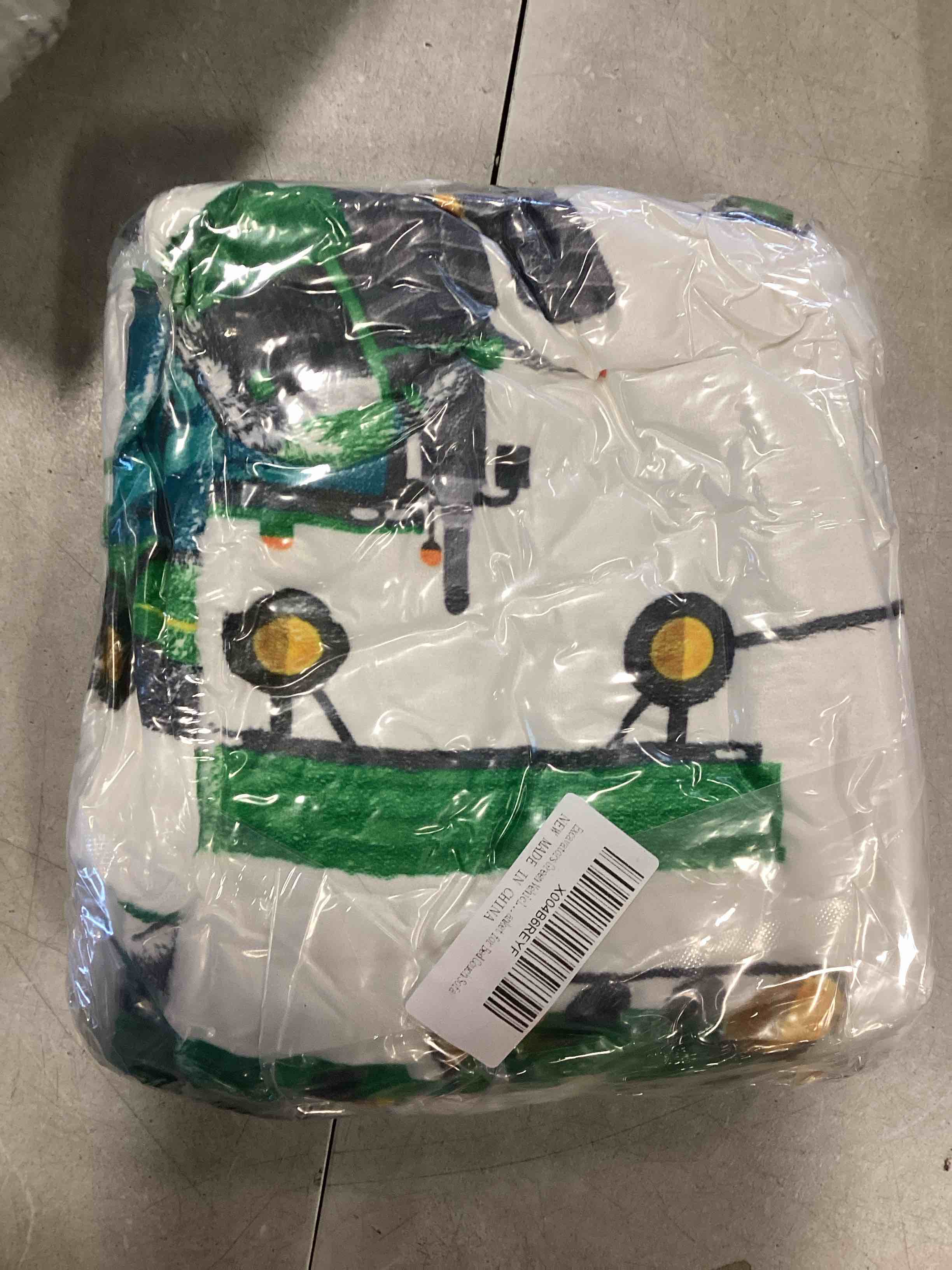 https://s3.amazonaws.com/lotting-images-prod/bidfta/_1736947807606.jpeg