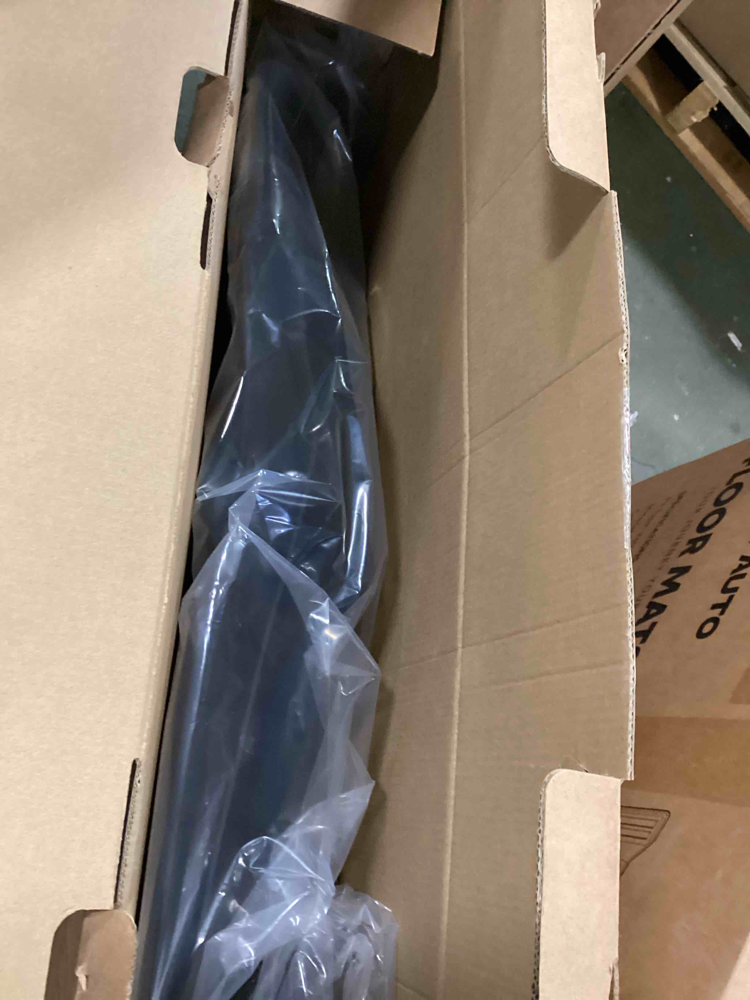 https://s3.amazonaws.com/lotting-images-prod/bidfta/_1736965291677.jpeg