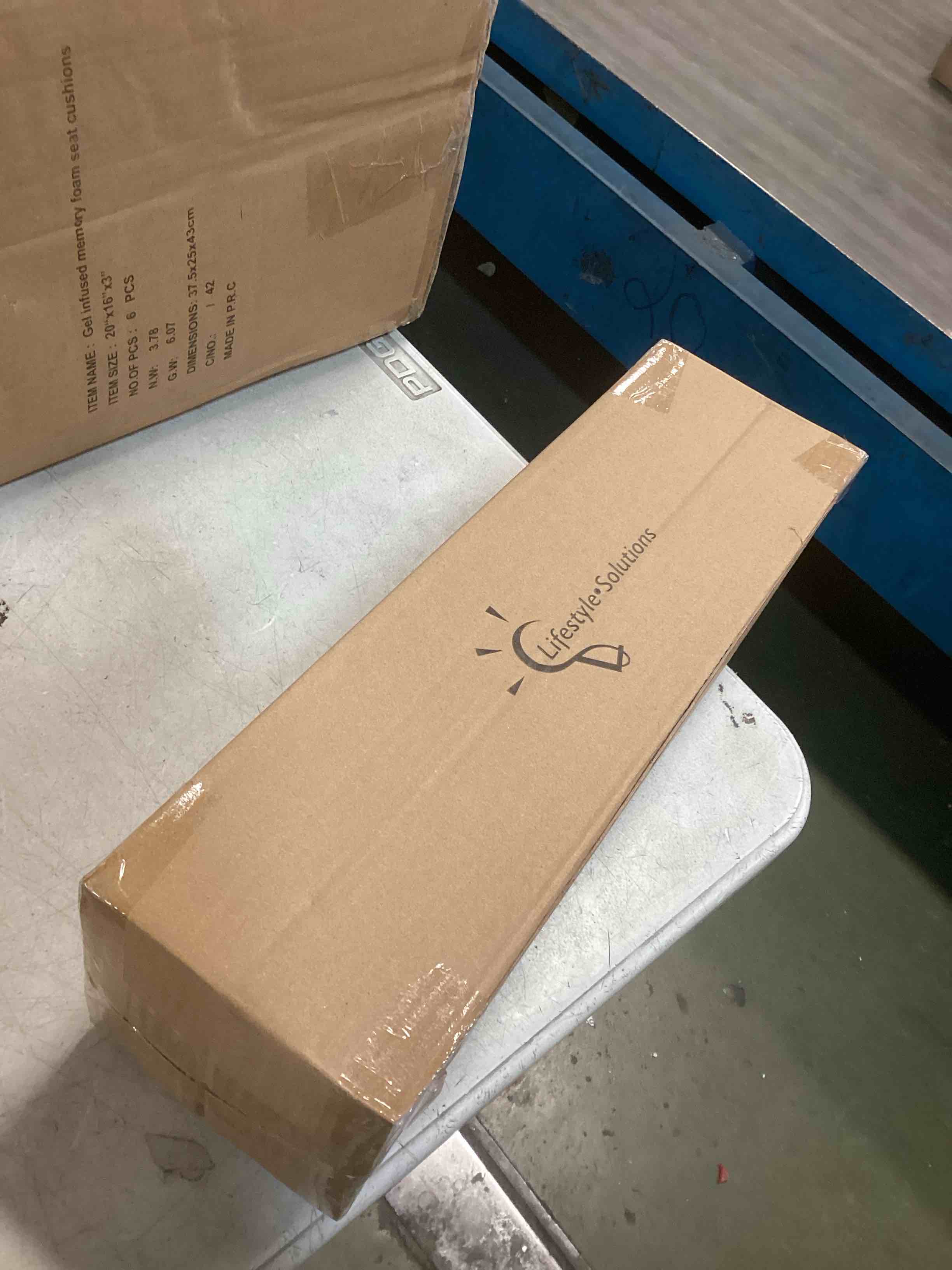 https://s3.amazonaws.com/lotting-images-prod/bidfta/_1737036736817.jpeg
