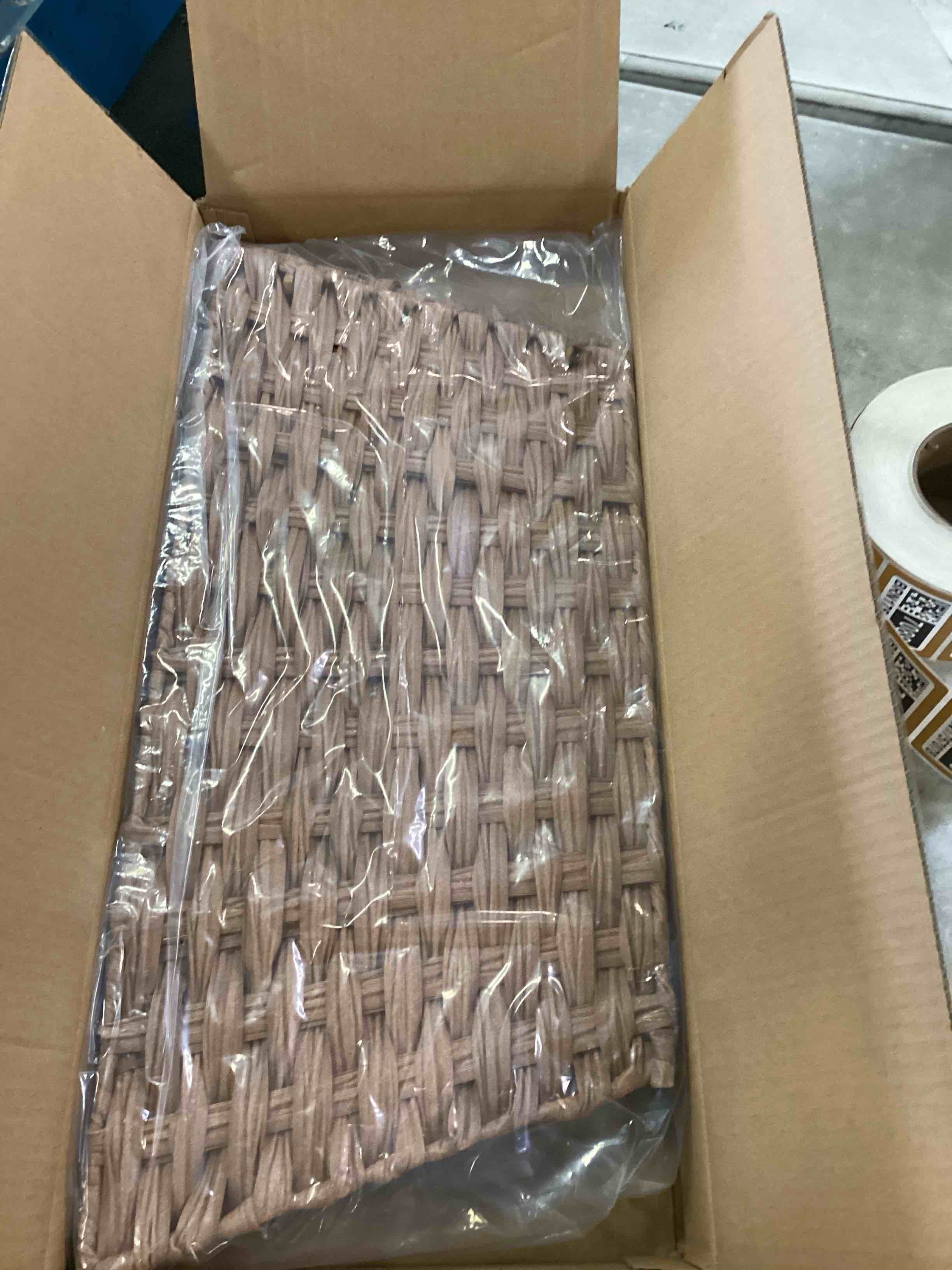 https://s3.amazonaws.com/lotting-images-prod/bidfta/_1737047226295.jpeg