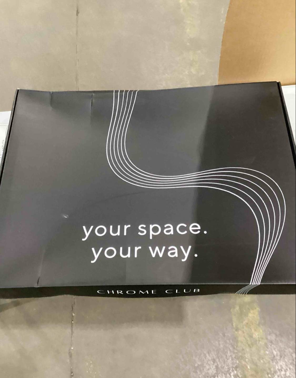 https://s3.amazonaws.com/lotting-images-prod/bidfta/_1737047682469.jpeg
