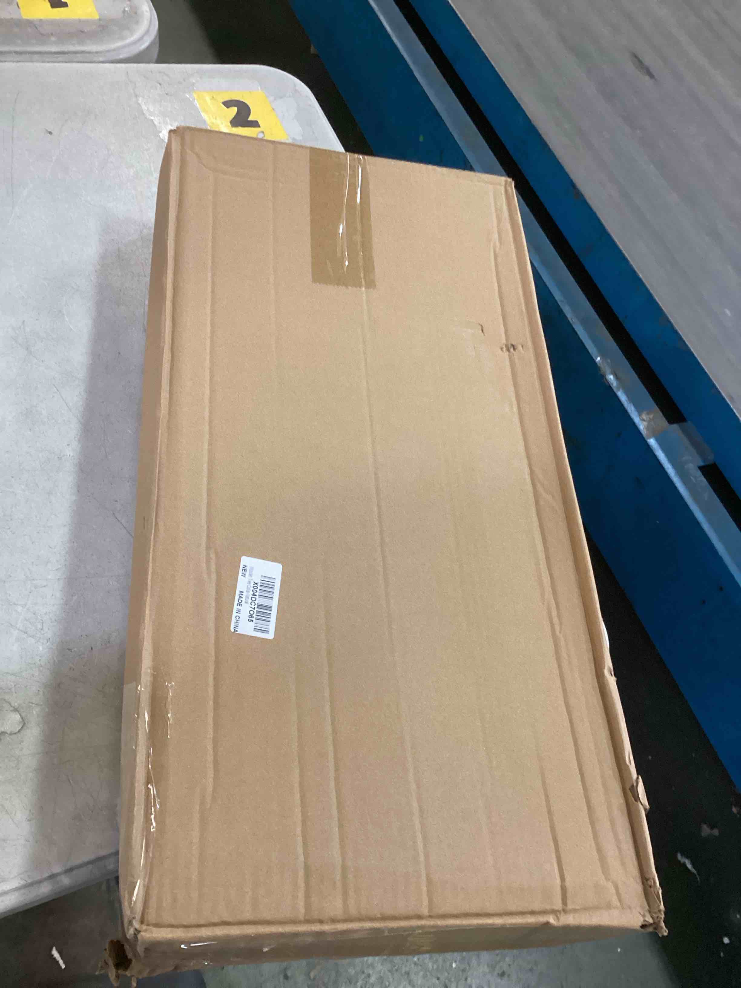 https://s3.amazonaws.com/lotting-images-prod/bidfta/_1737048653904.jpeg