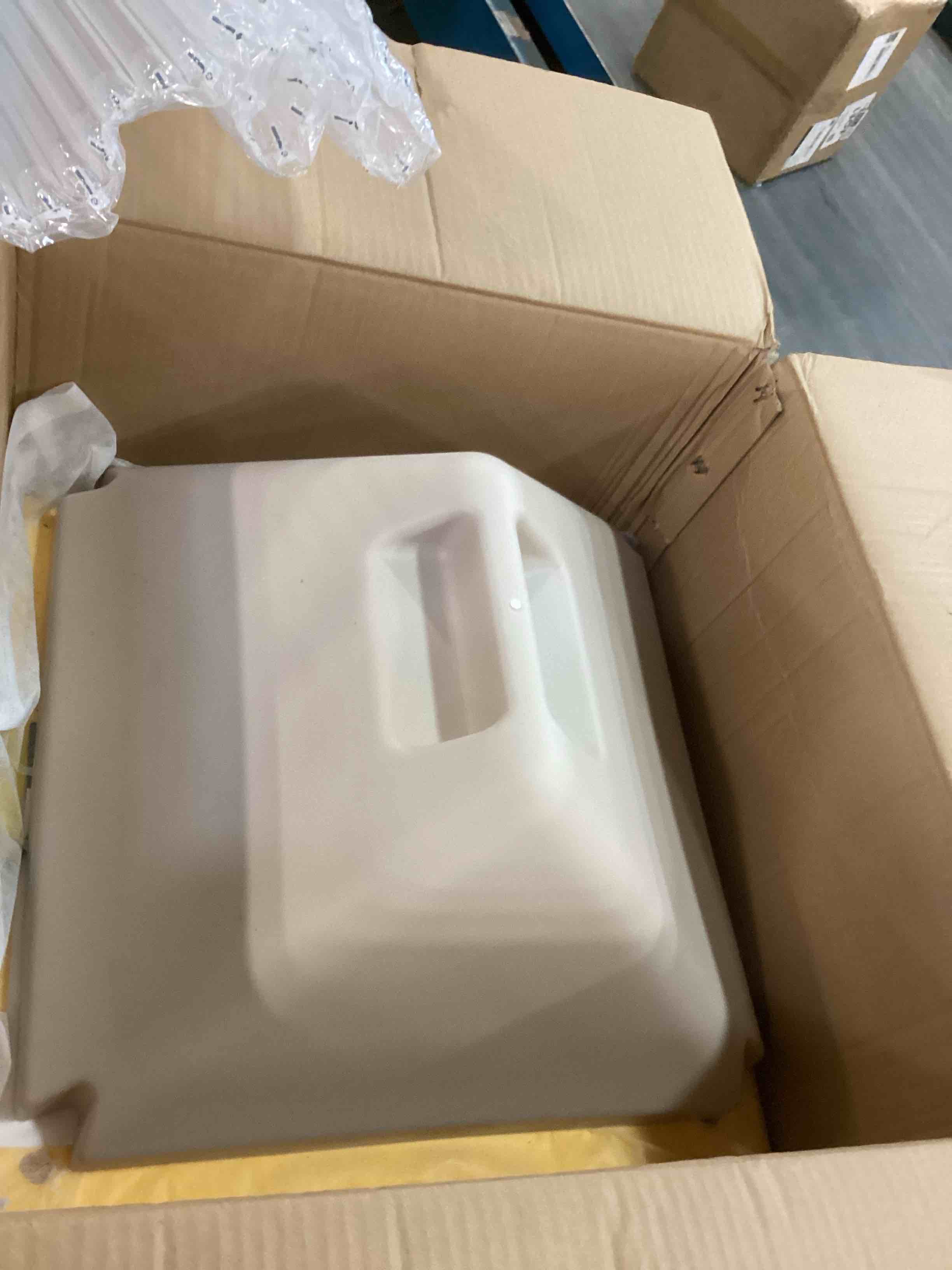 https://s3.amazonaws.com/lotting-images-prod/bidfta/_1737054286665.jpeg