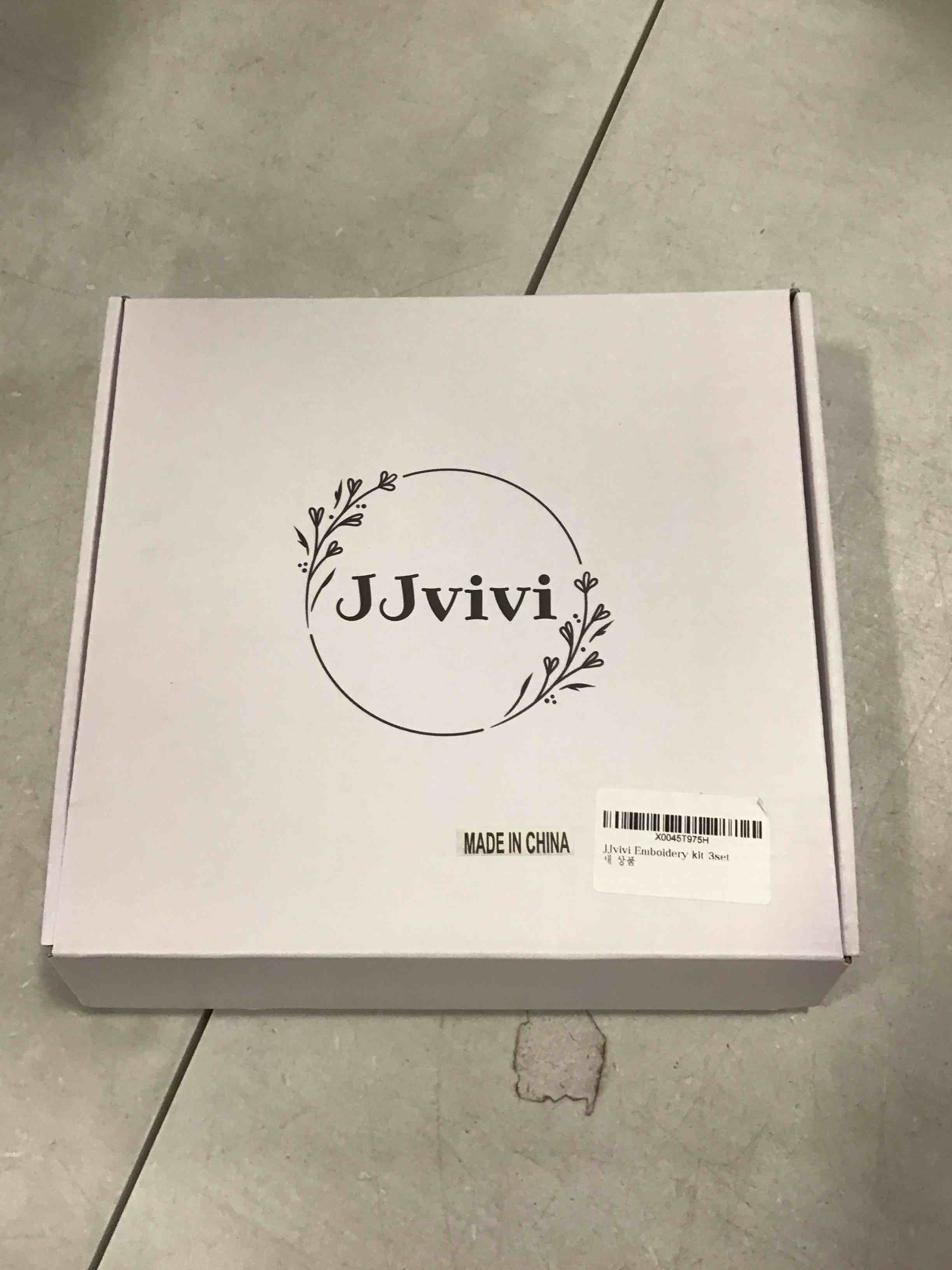https://s3.amazonaws.com/lotting-images-prod/bidfta/_1737134981895.jpeg