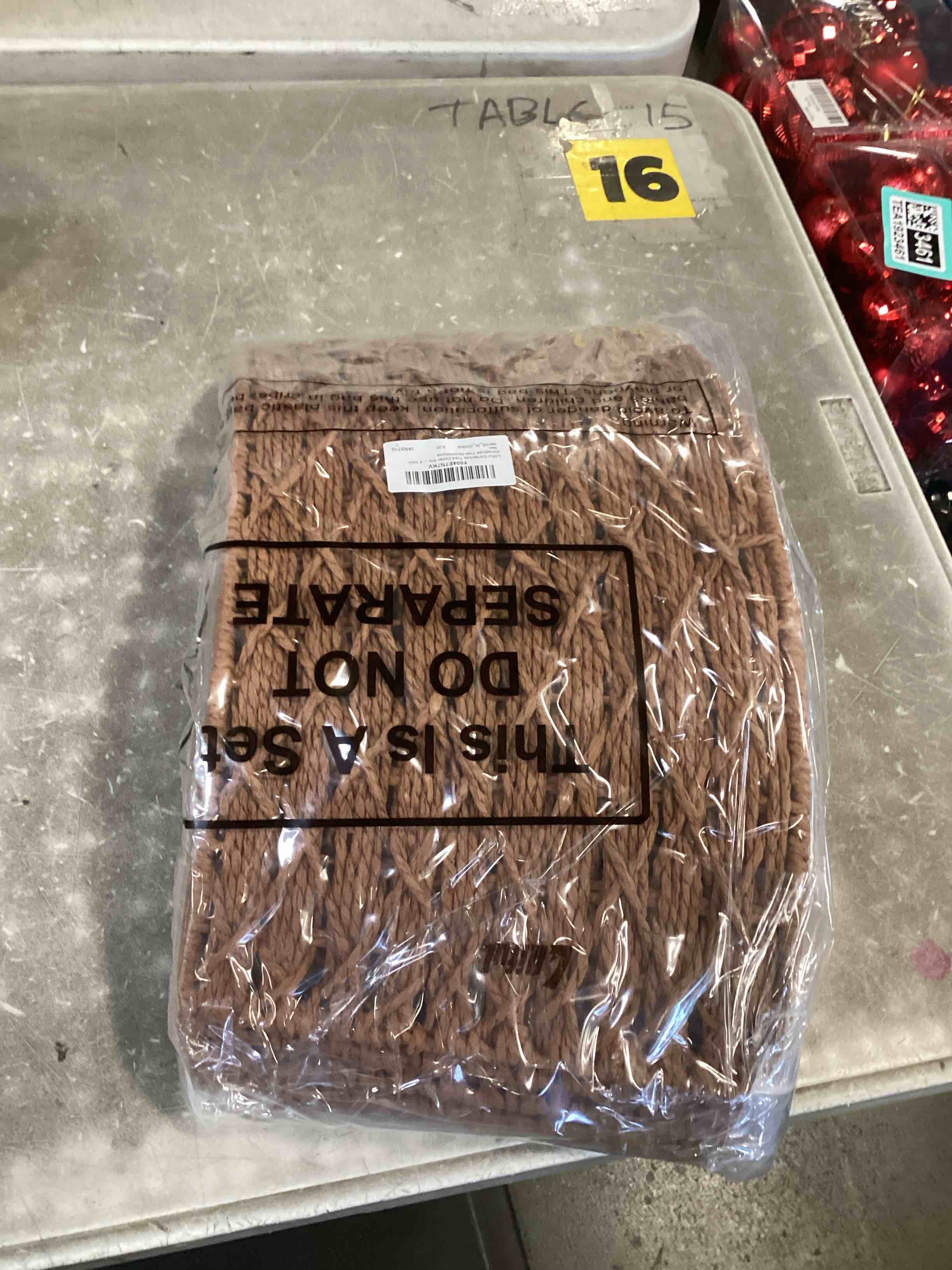https://s3.amazonaws.com/lotting-images-prod/bidfta/_1737138101381.jpeg
