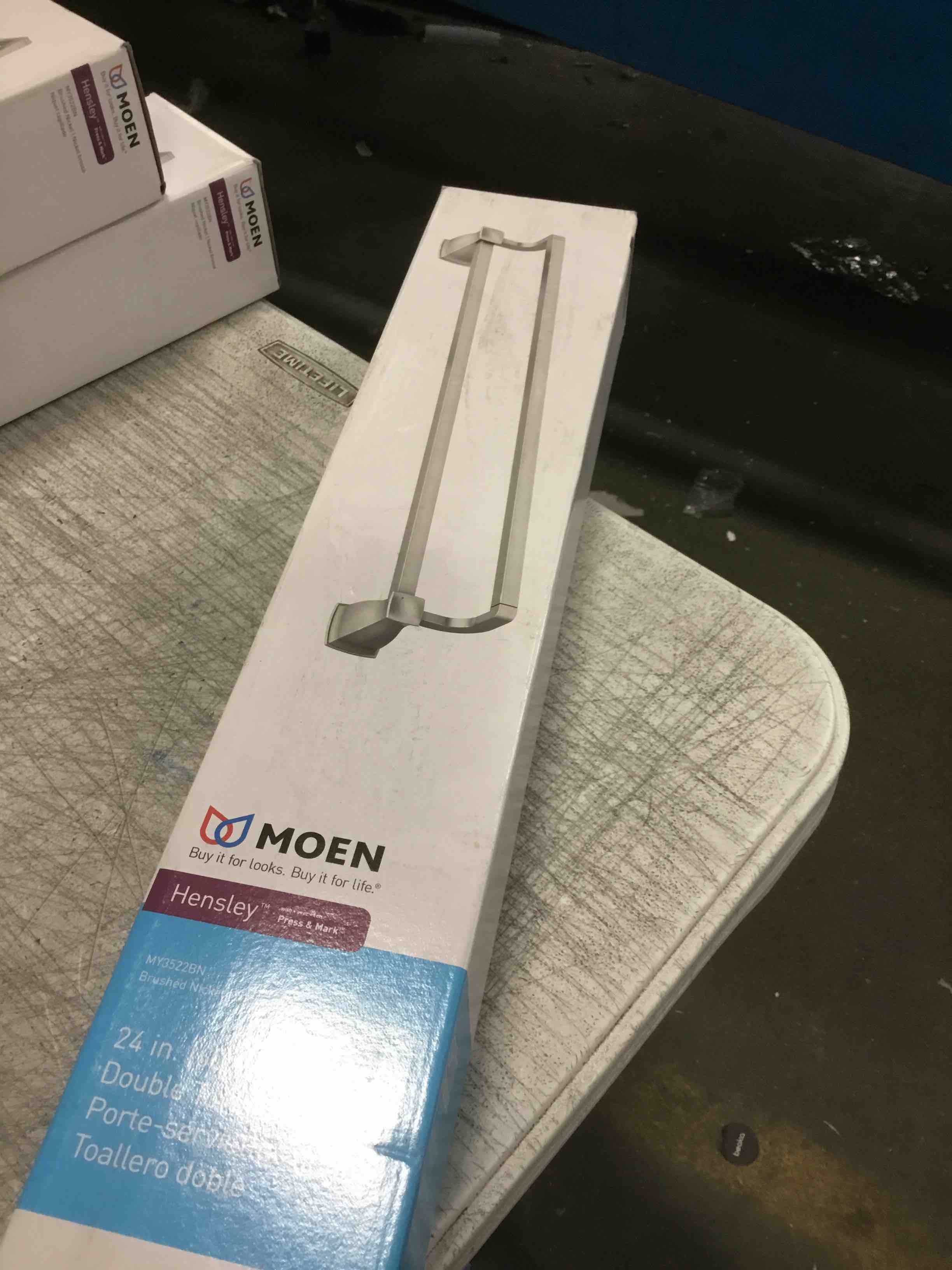 https://s3.amazonaws.com/lotting-images-prod/bidfta/_1737140472992.jpeg