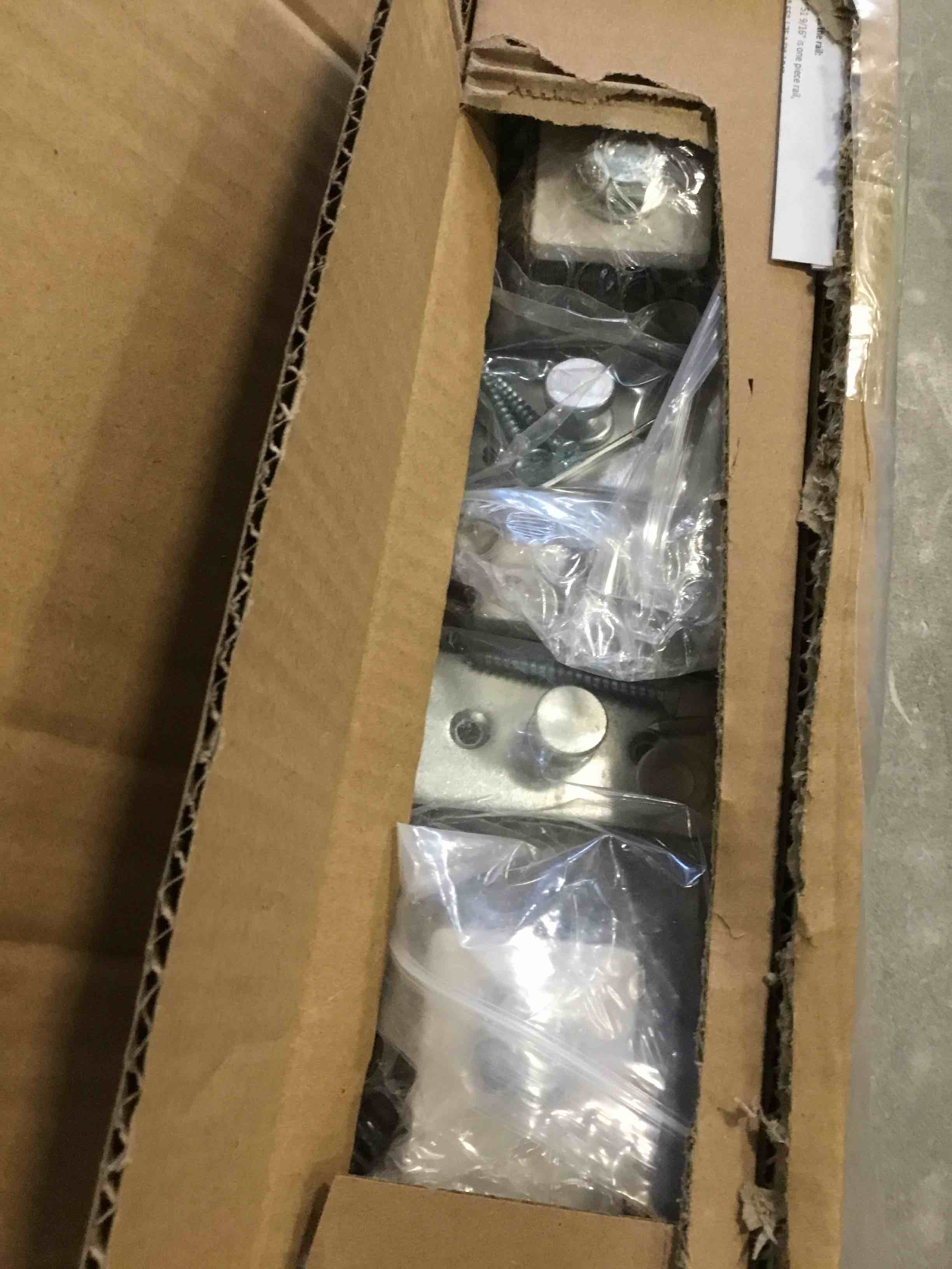 https://s3.amazonaws.com/lotting-images-prod/bidfta/_1737143329257.jpeg