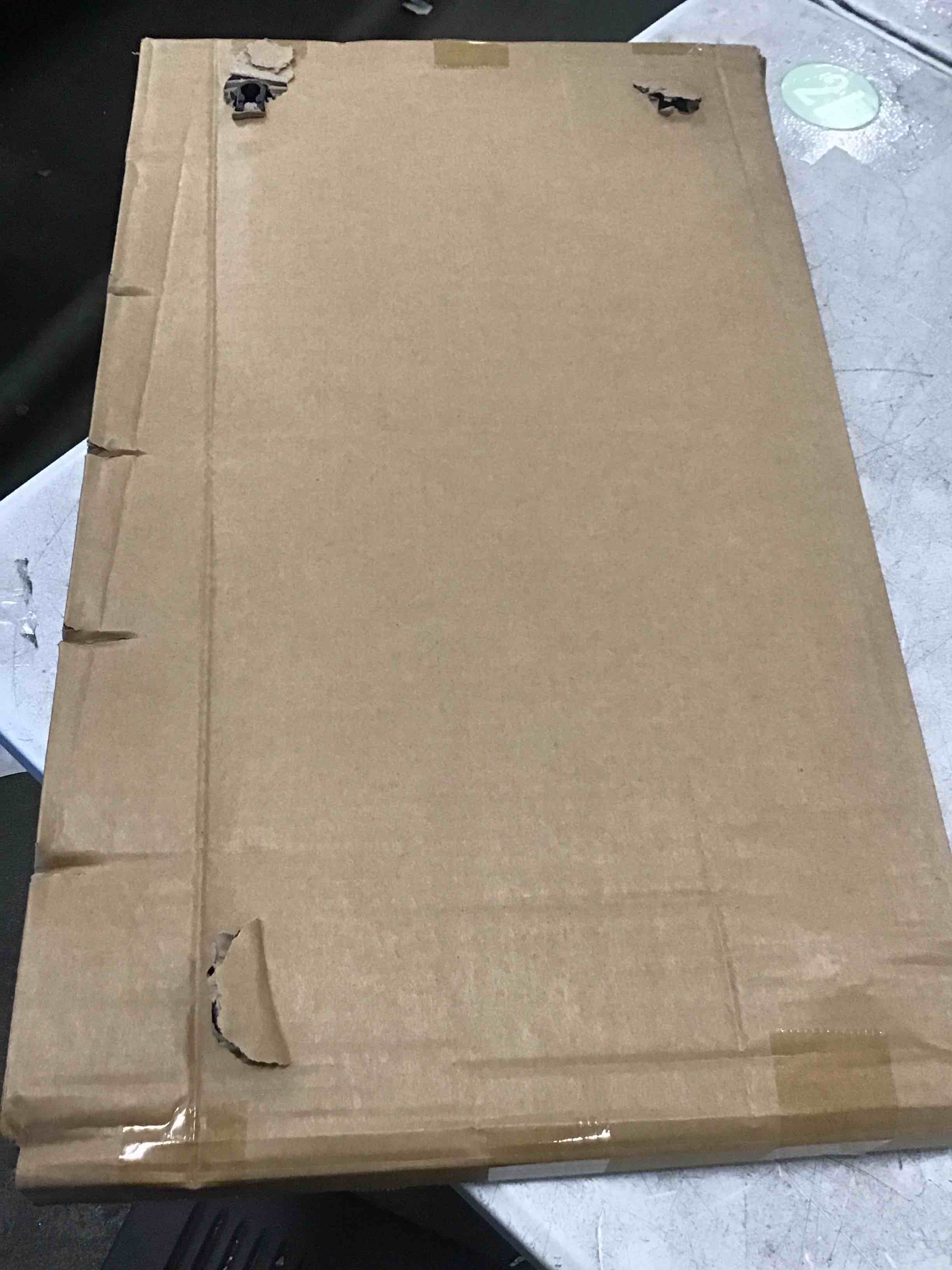 https://s3.amazonaws.com/lotting-images-prod/bidfta/_1737143707626.jpeg