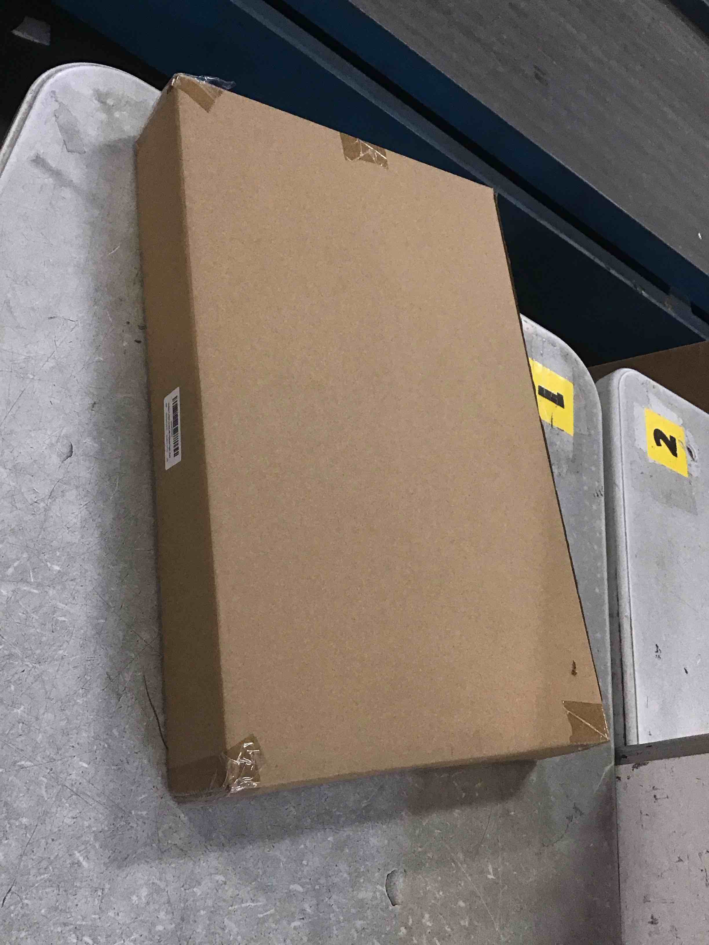 https://s3.amazonaws.com/lotting-images-prod/bidfta/_1737400238462.jpeg