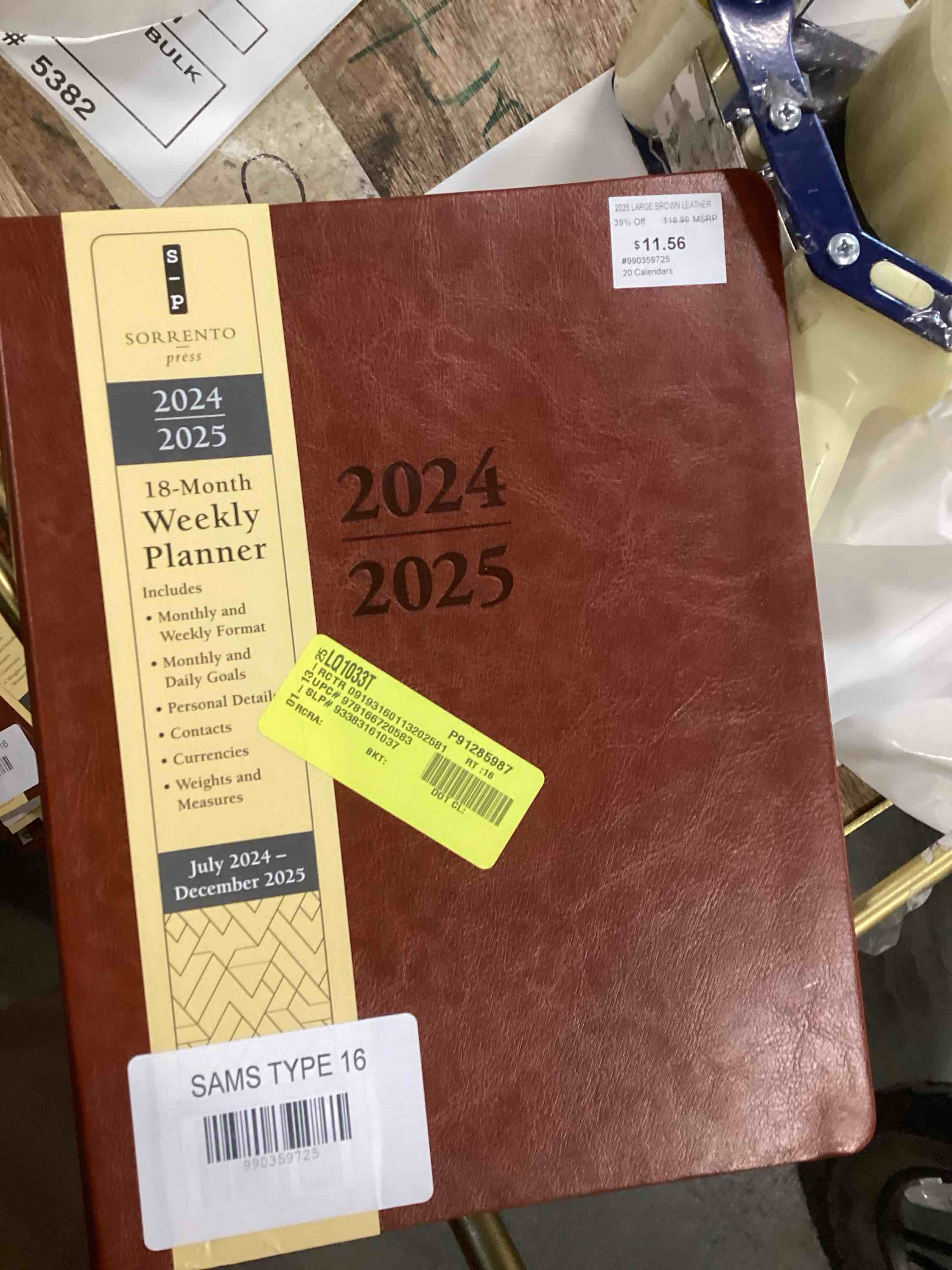 Large Brown Leather 18-Mount Planner, Flexibound