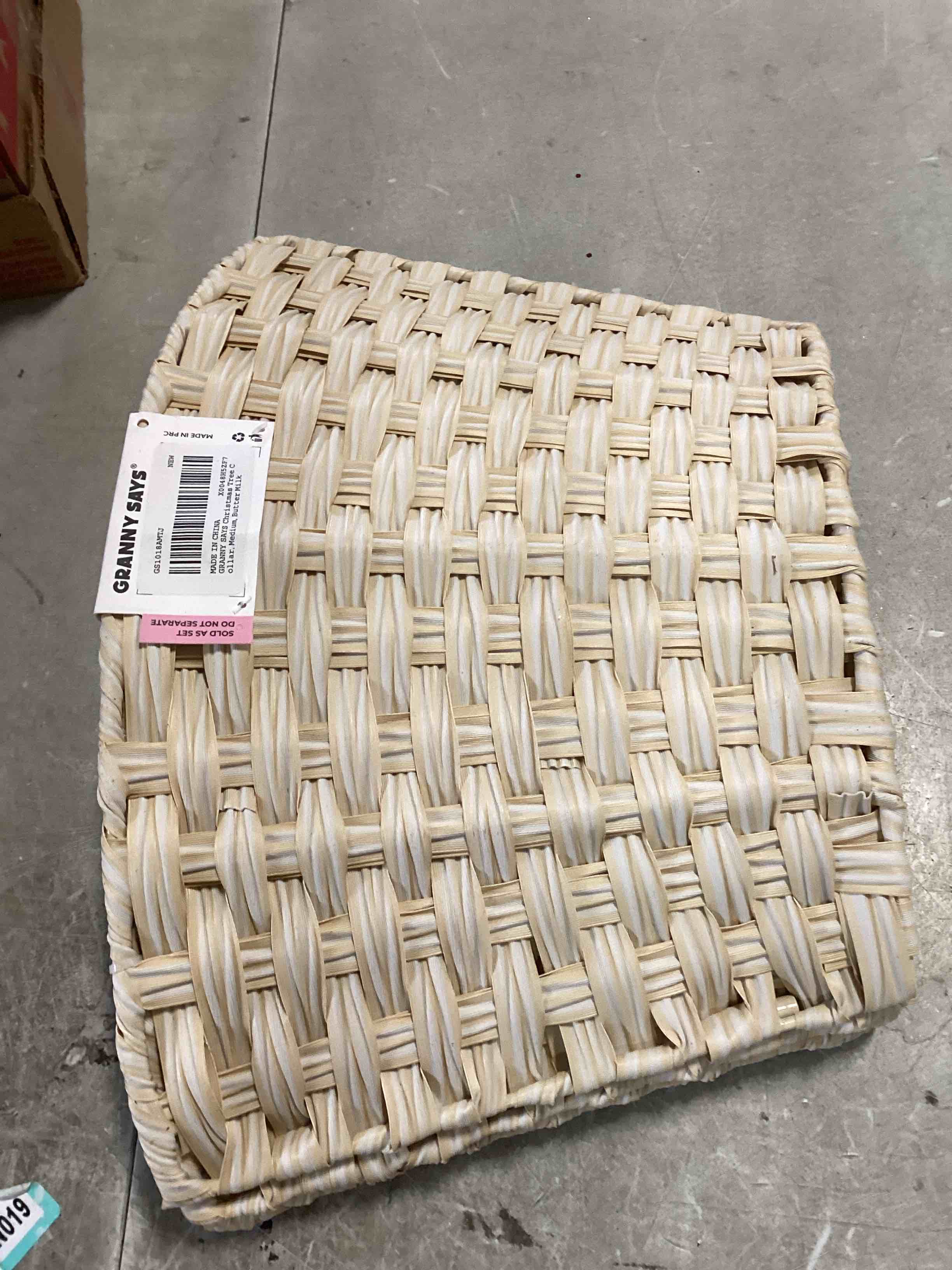 https://s3.amazonaws.com/lotting-images-prod/bidfta/_1737476456185.jpeg