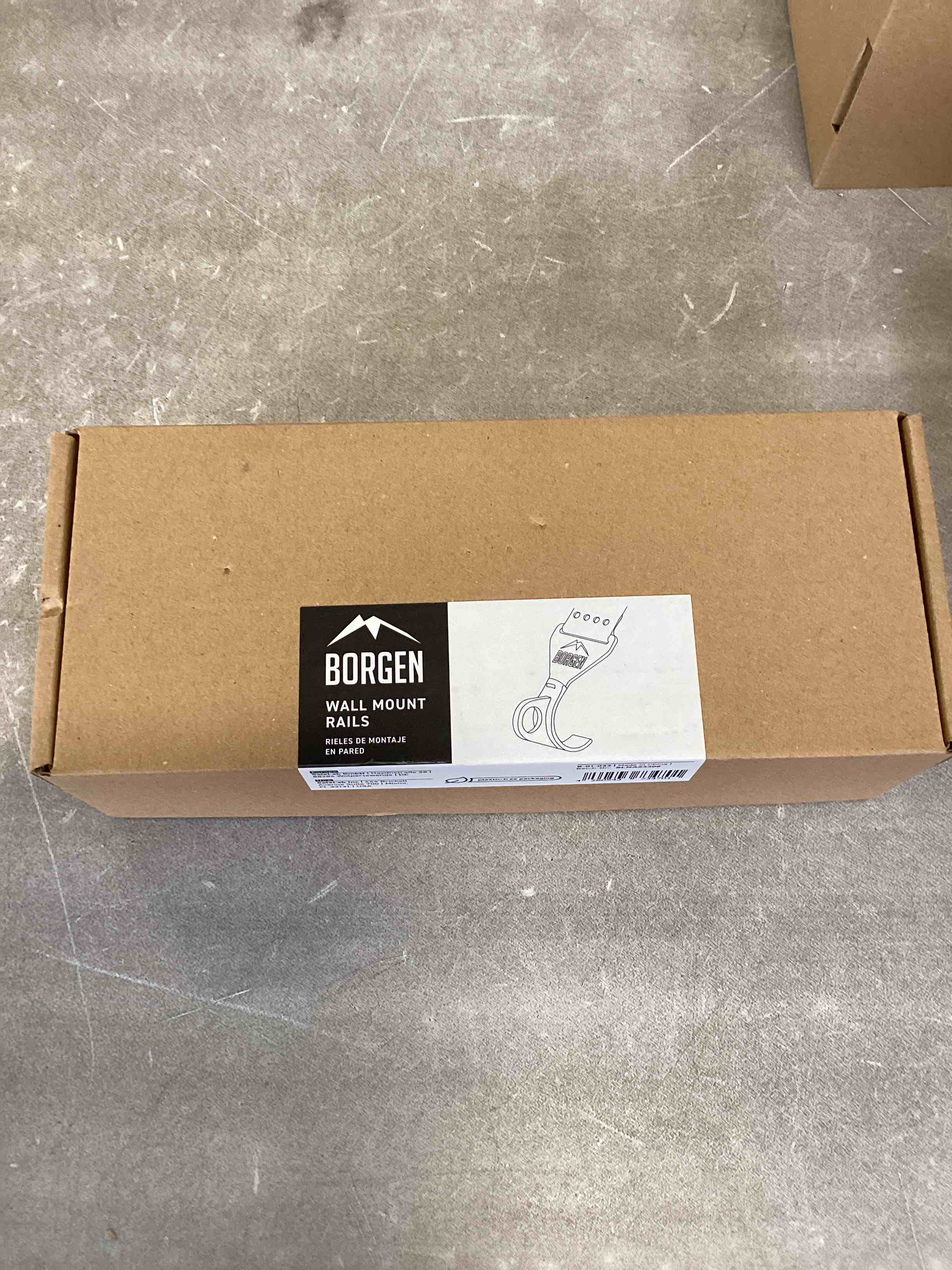https://s3.amazonaws.com/lotting-images-prod/bidfta/_1737490166077.jpeg