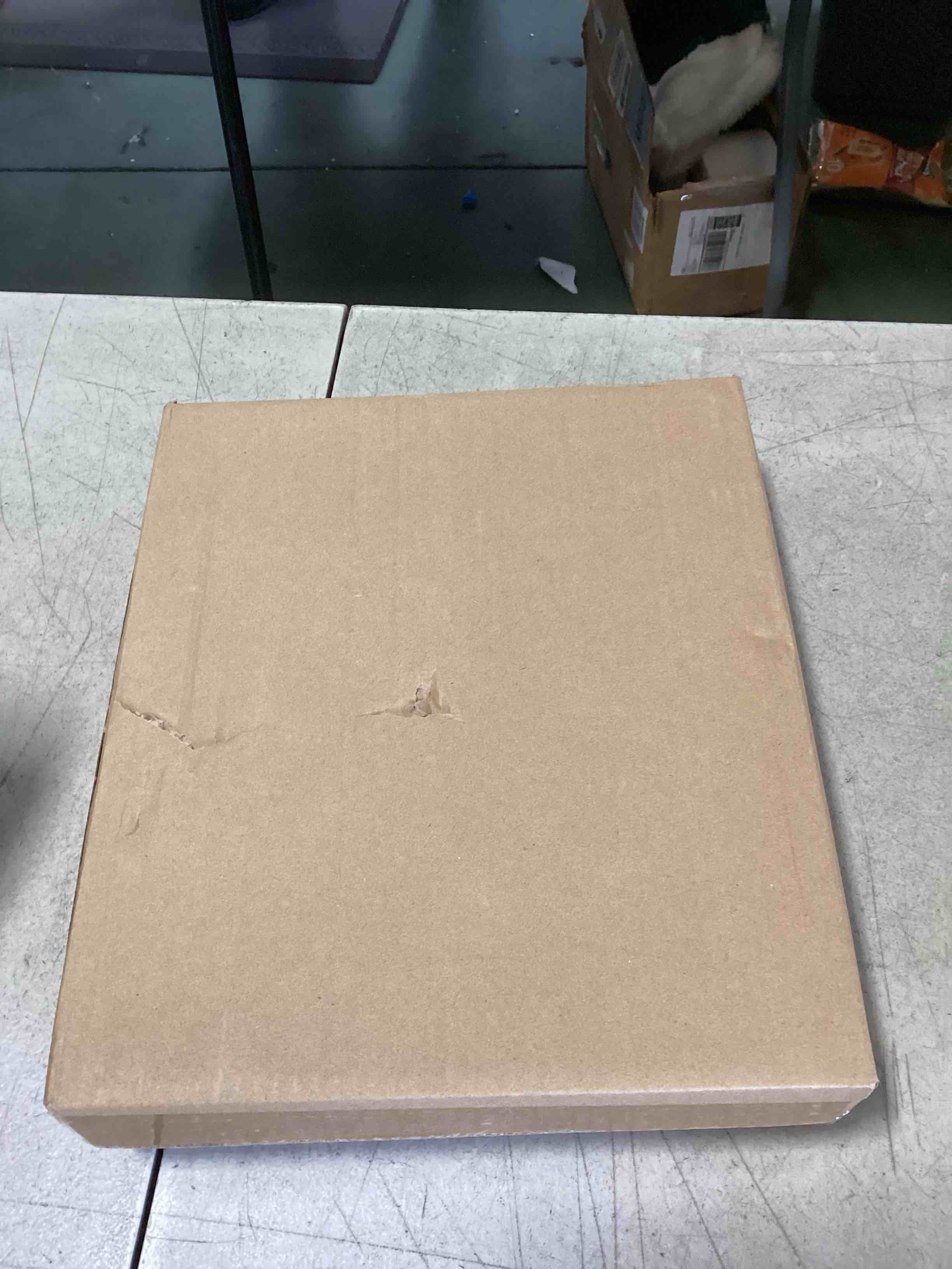 https://s3.amazonaws.com/lotting-images-prod/bidfta/_1737561434839.jpeg