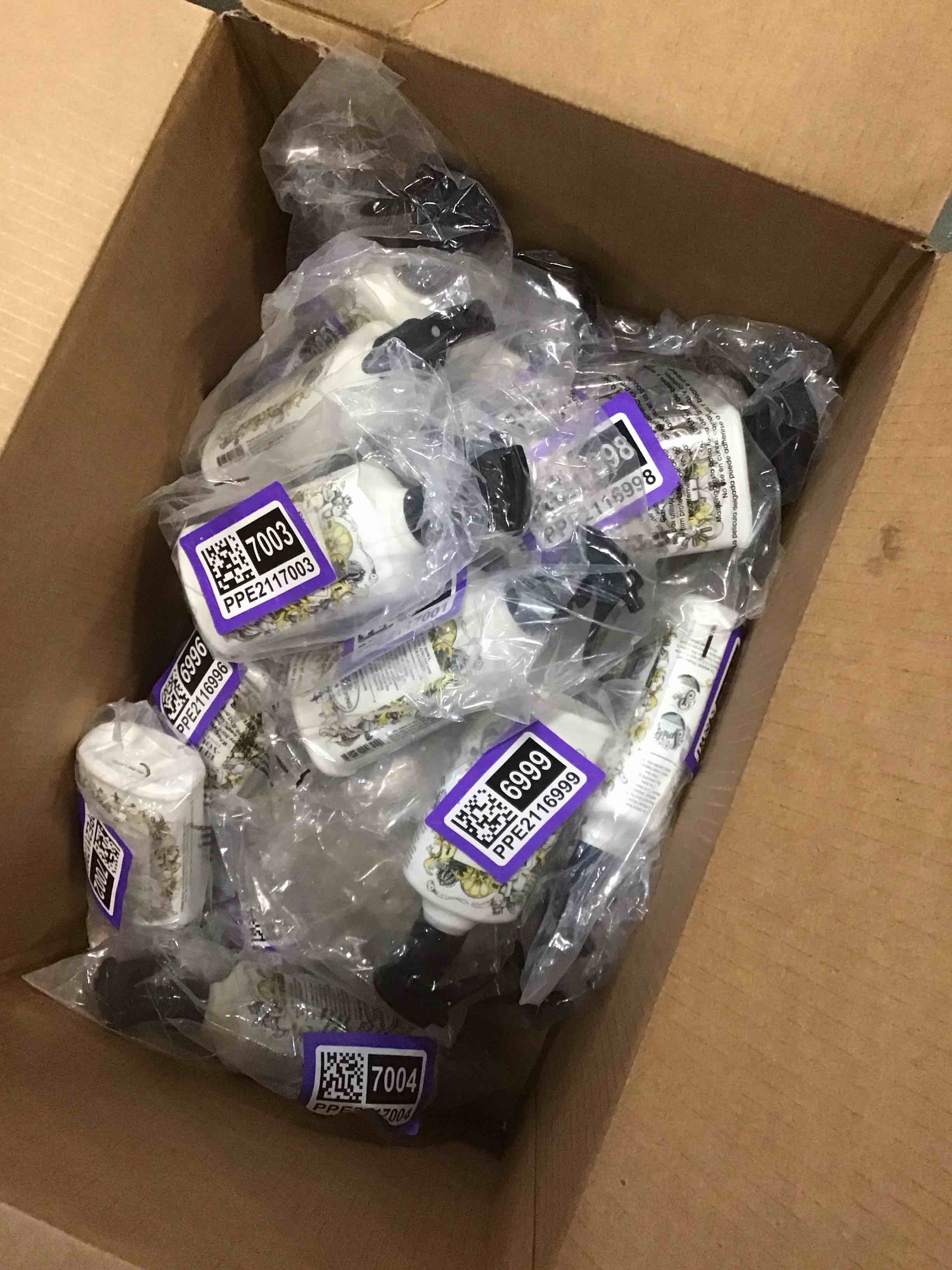https://s3.amazonaws.com/lotting-images-prod/bidfta/_1737573346629.jpeg