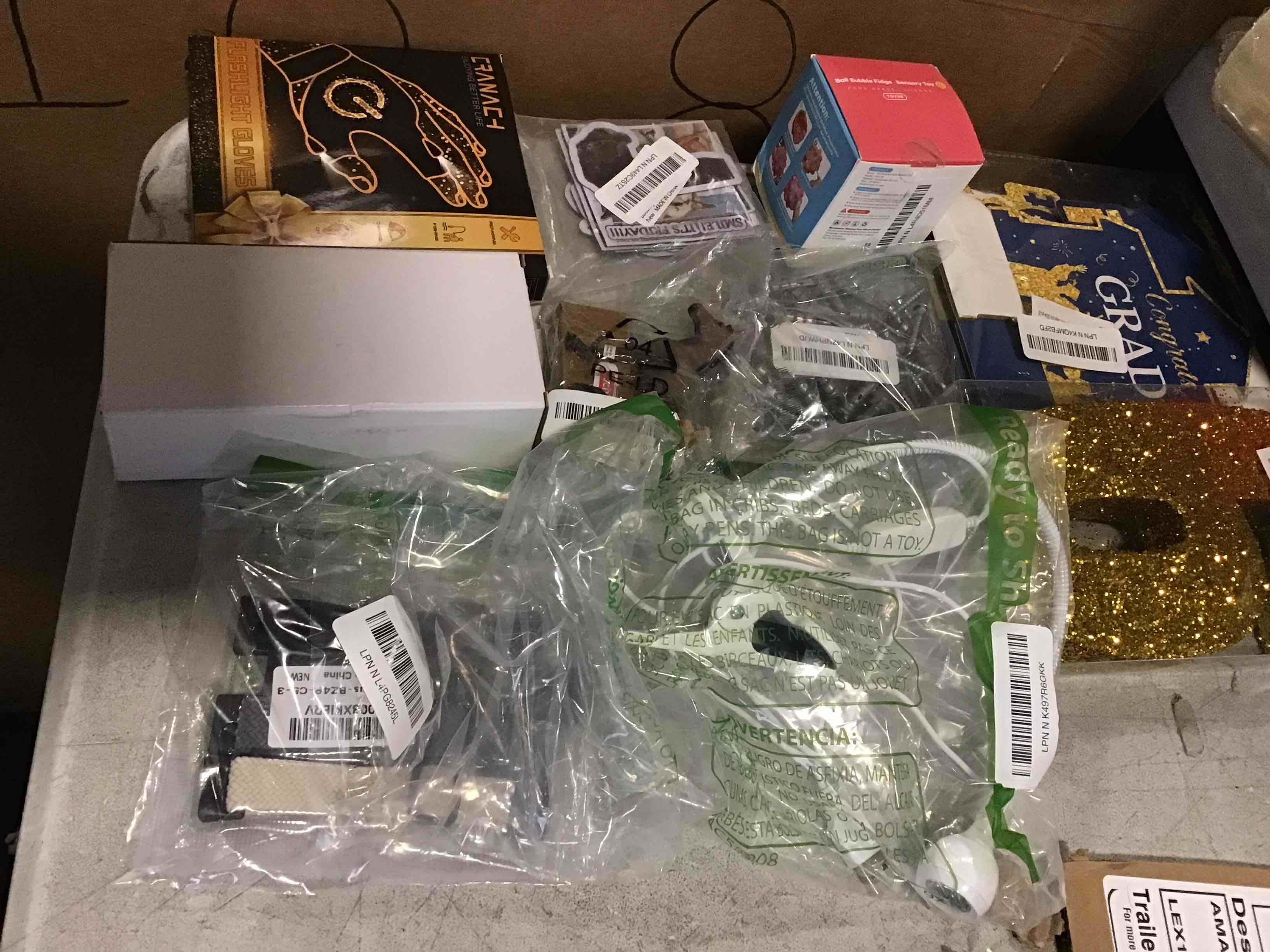https://s3.amazonaws.com/lotting-images-prod/bidfta/_1737641921784.jpeg