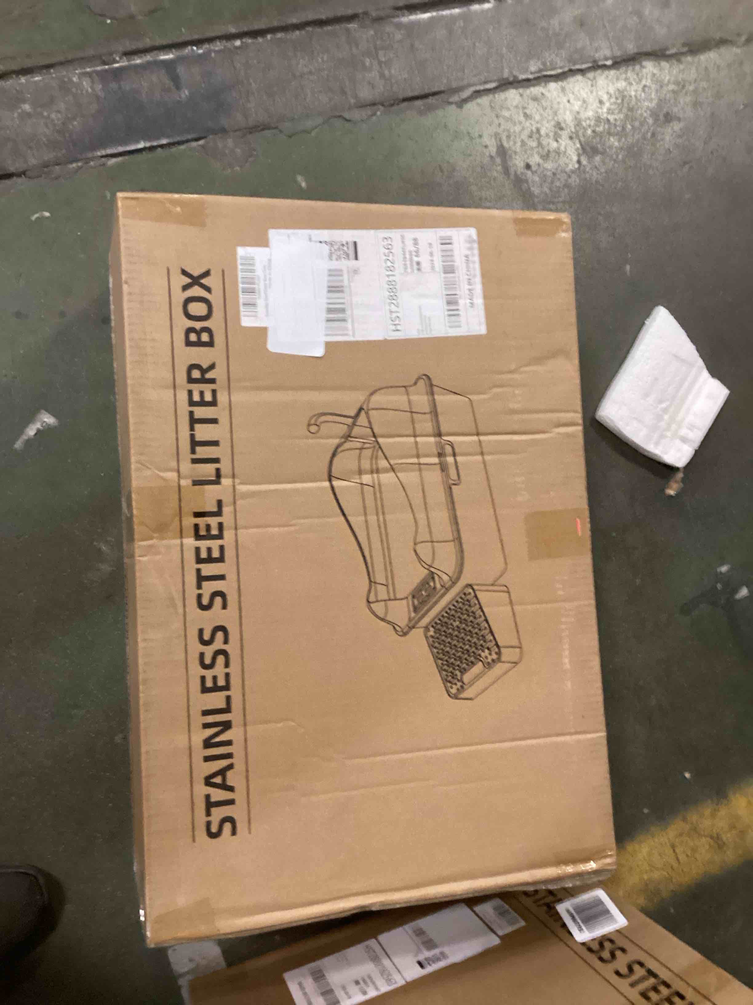https://s3.amazonaws.com/lotting-images-prod/bidfta/_1737735781263.jpeg