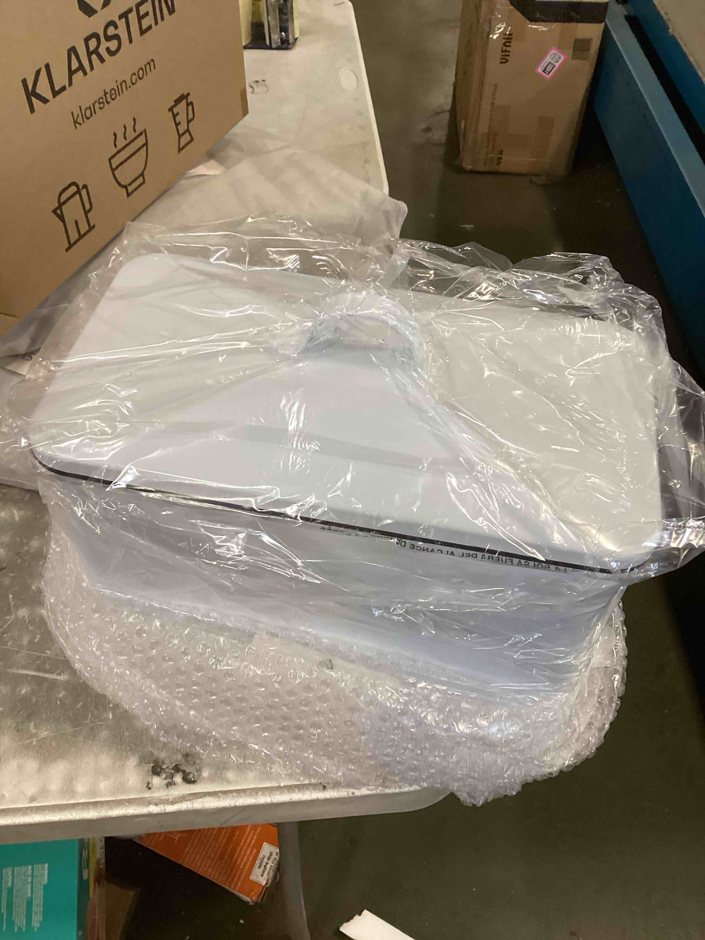 https://s3.amazonaws.com/lotting-images-prod/bidfta/_1737735812582.jpeg