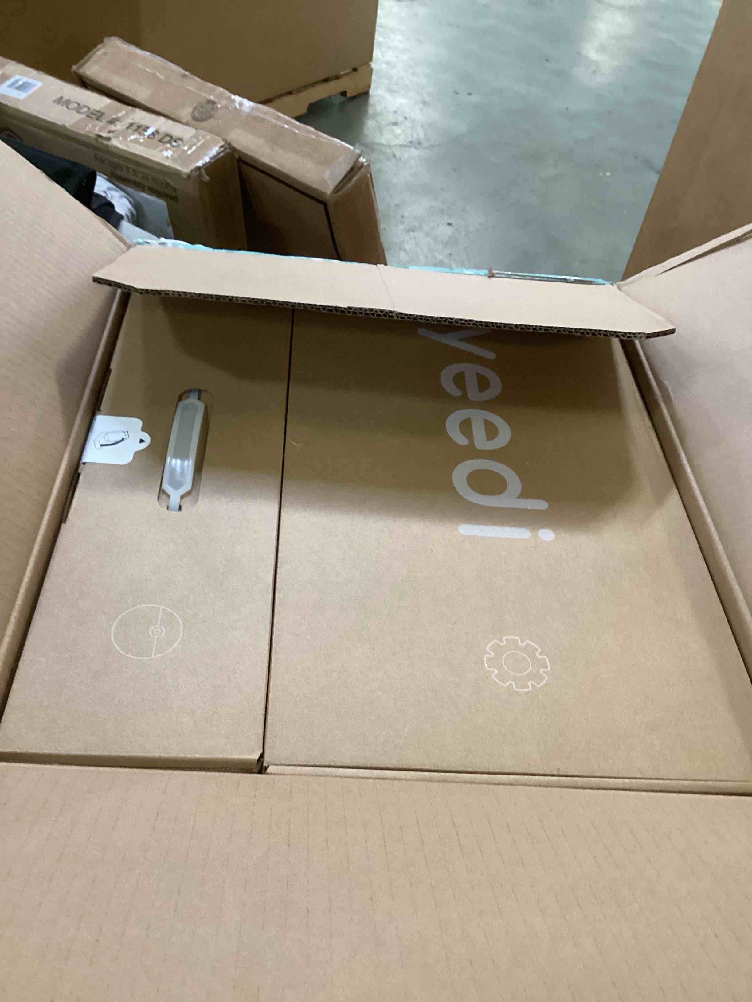 https://s3.amazonaws.com/lotting-images-prod/bidfta/_1737996211872.jpeg