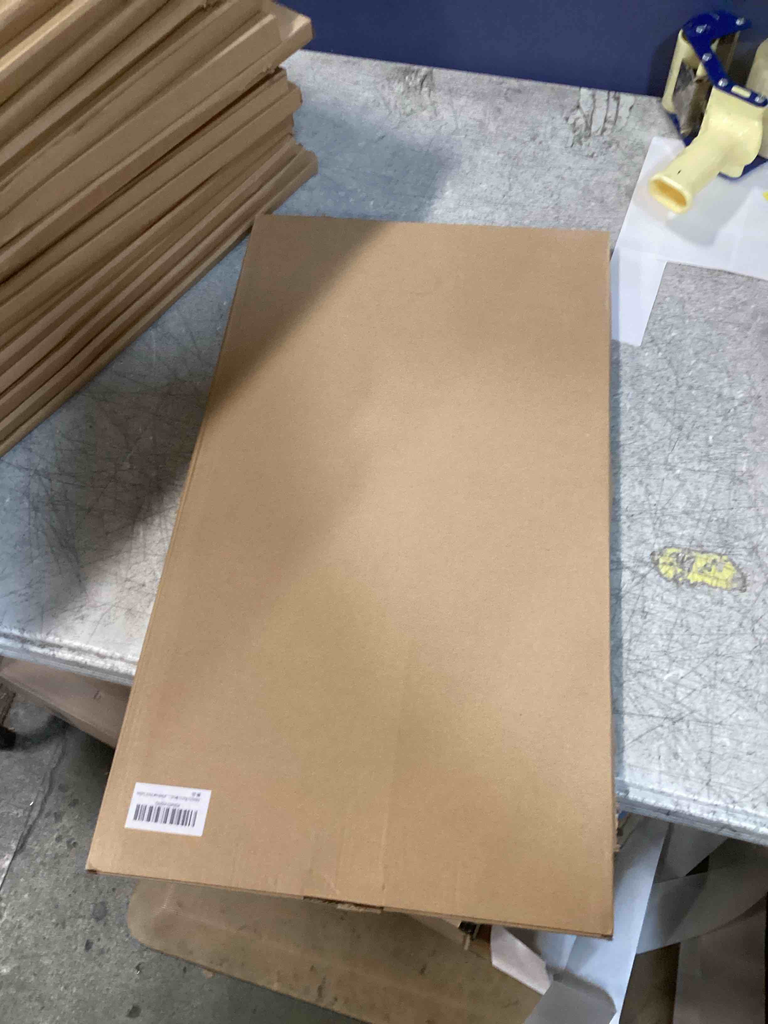 Auhafaly Cabin Decor Metal Deer Wall Art Rustic Wall Decor Hanging for Bathroom Living Room Bedroom Indoor Outdoor 24x14 Inches