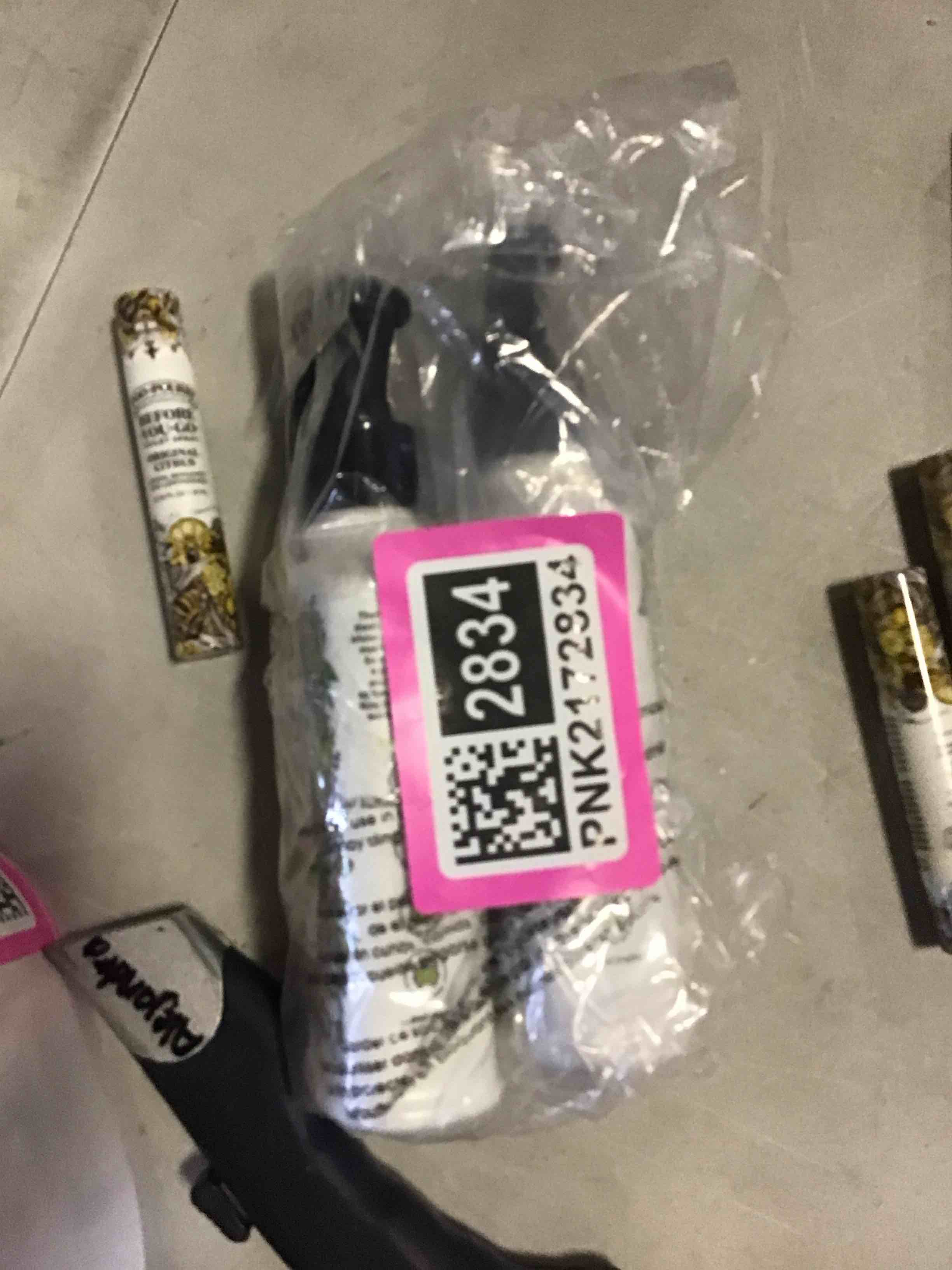 https://s3.amazonaws.com/lotting-images-prod/bidfta/_1738096983849.jpeg