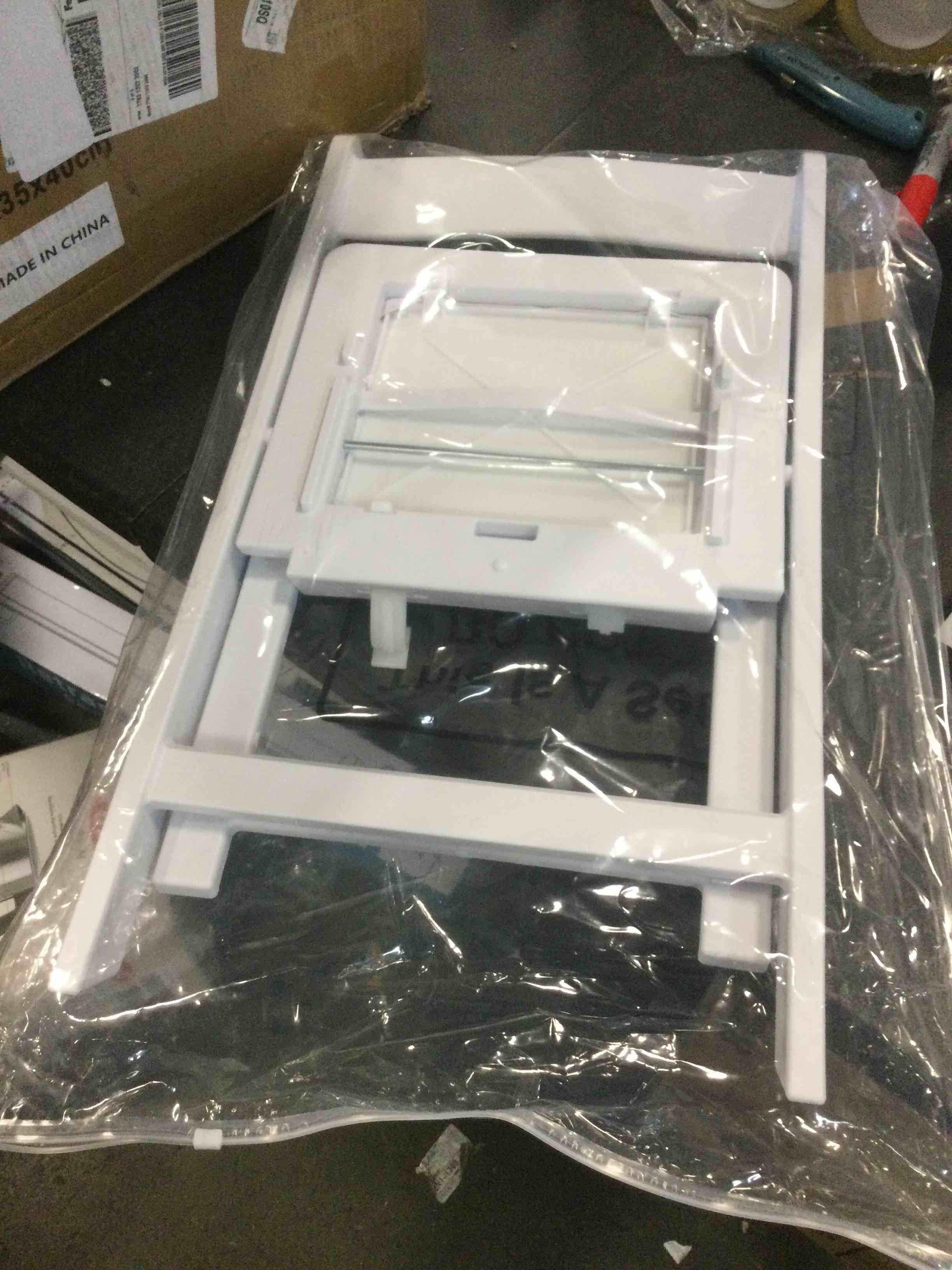 https://s3.amazonaws.com/lotting-images-prod/bidfta/_1738172182129.jpeg