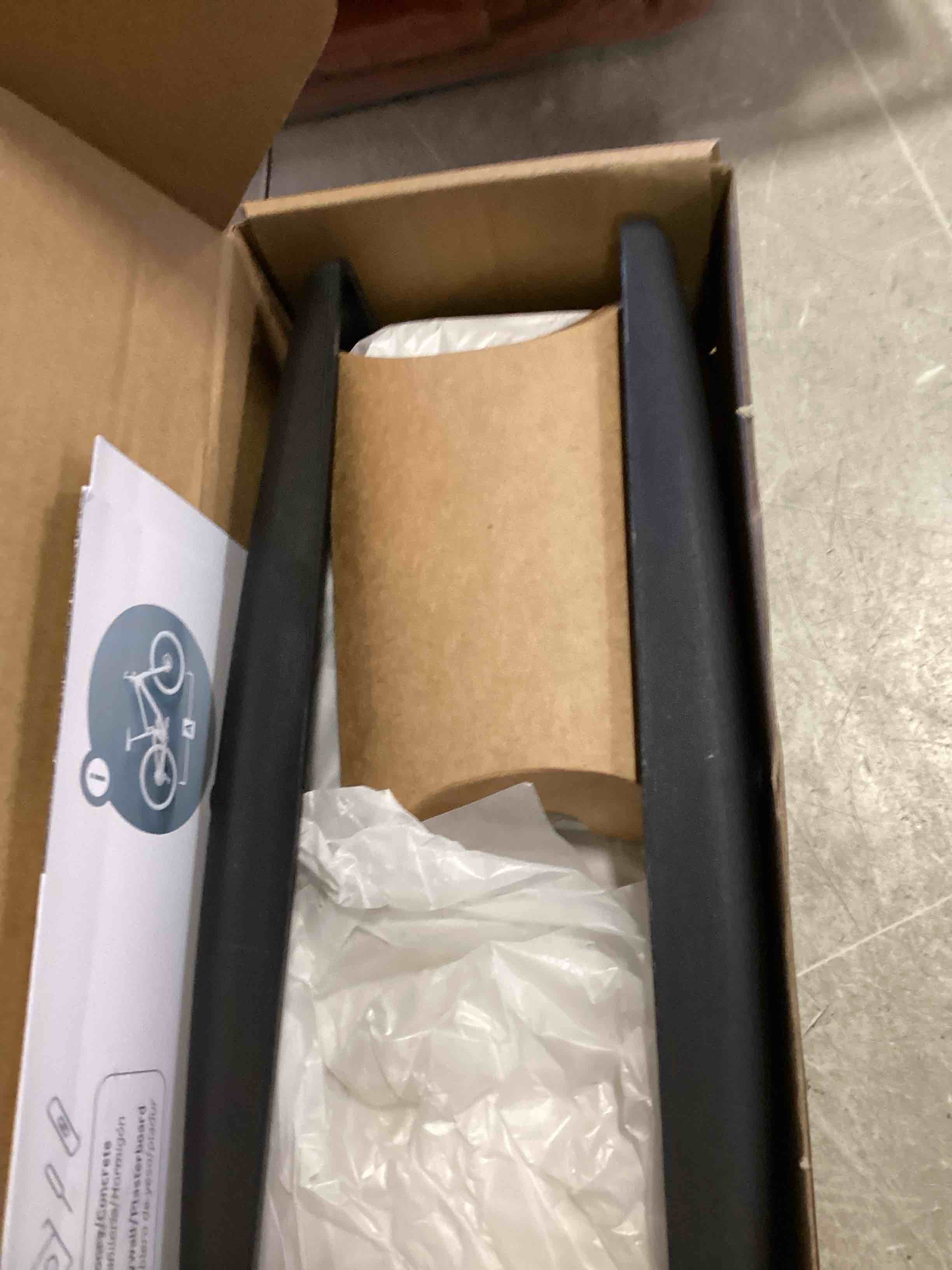 https://s3.amazonaws.com/lotting-images-prod/bidfta/_1738178592449.jpeg