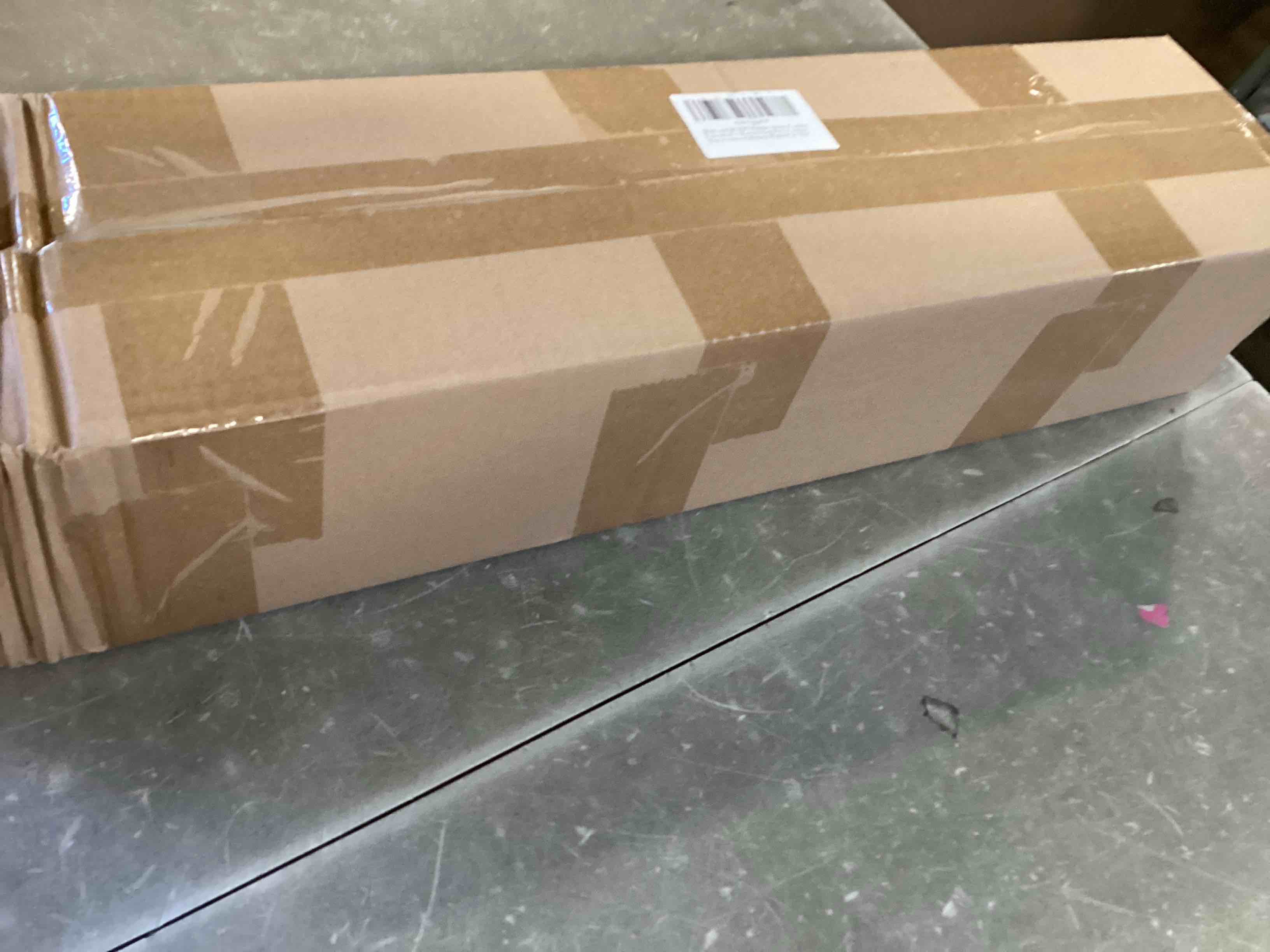 https://s3.amazonaws.com/lotting-images-prod/bidfta/_1738180325200.jpeg