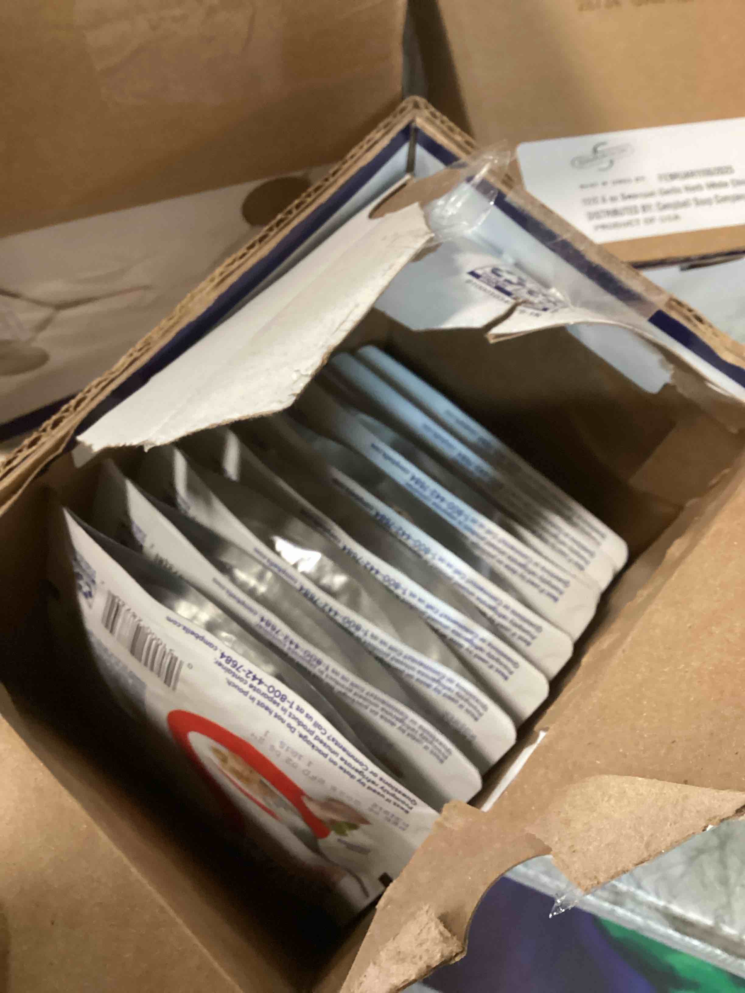 https://s3.amazonaws.com/lotting-images-prod/bidfta/_1738257594980.jpeg