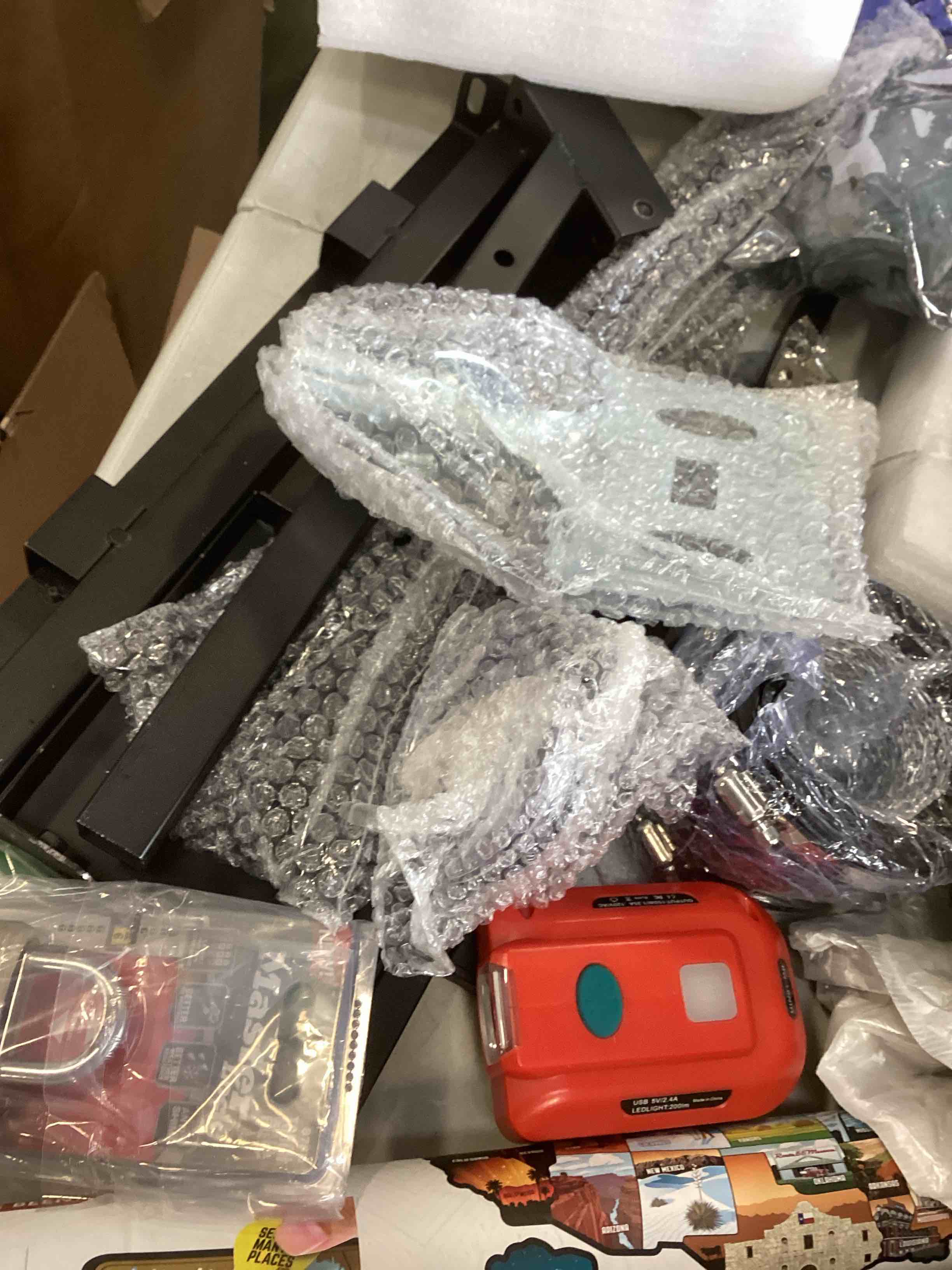 https://s3.amazonaws.com/lotting-images-prod/bidfta/_1738260014063.jpeg