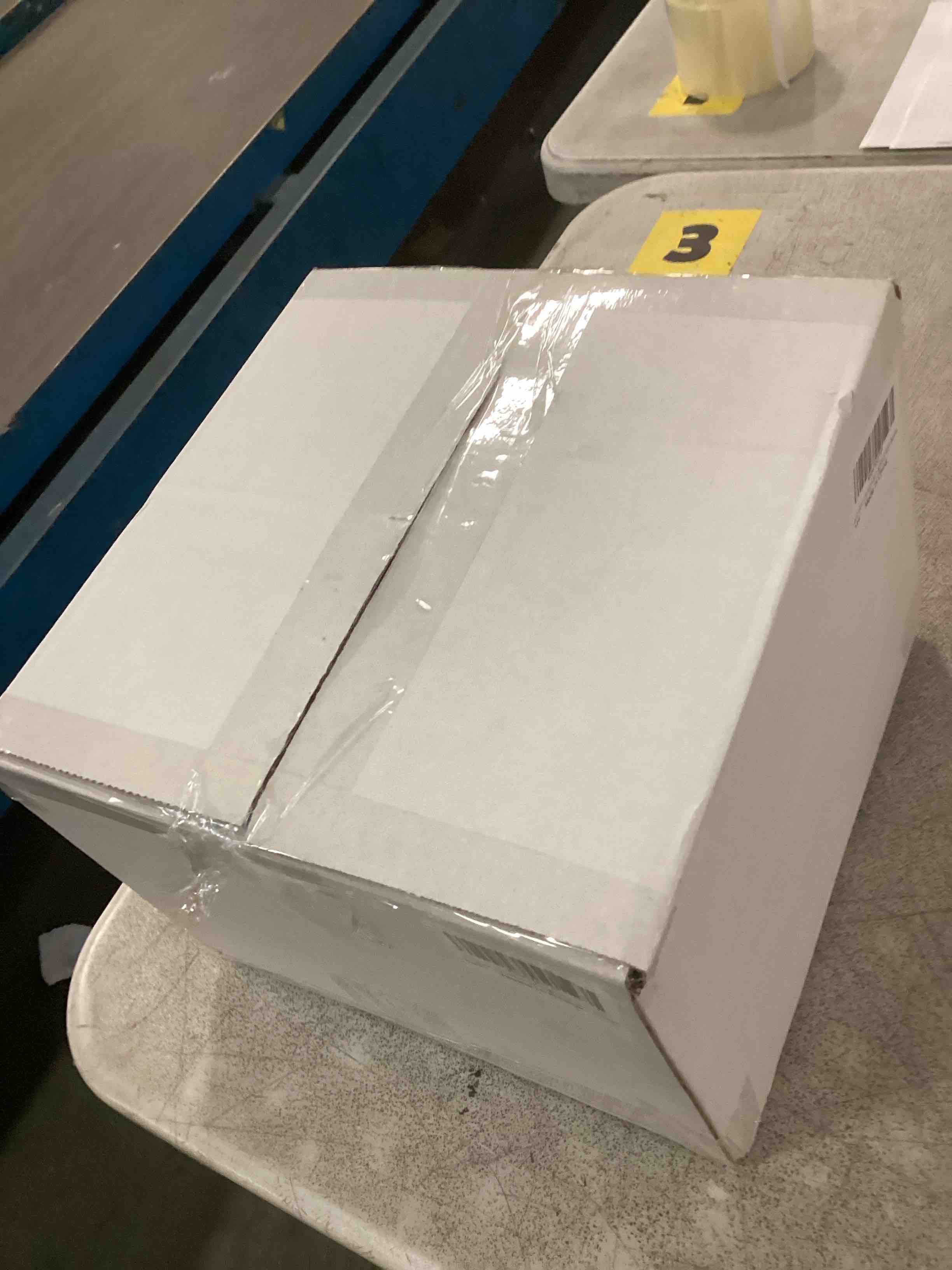 https://s3.amazonaws.com/lotting-images-prod/bidfta/_1738266928402.jpeg