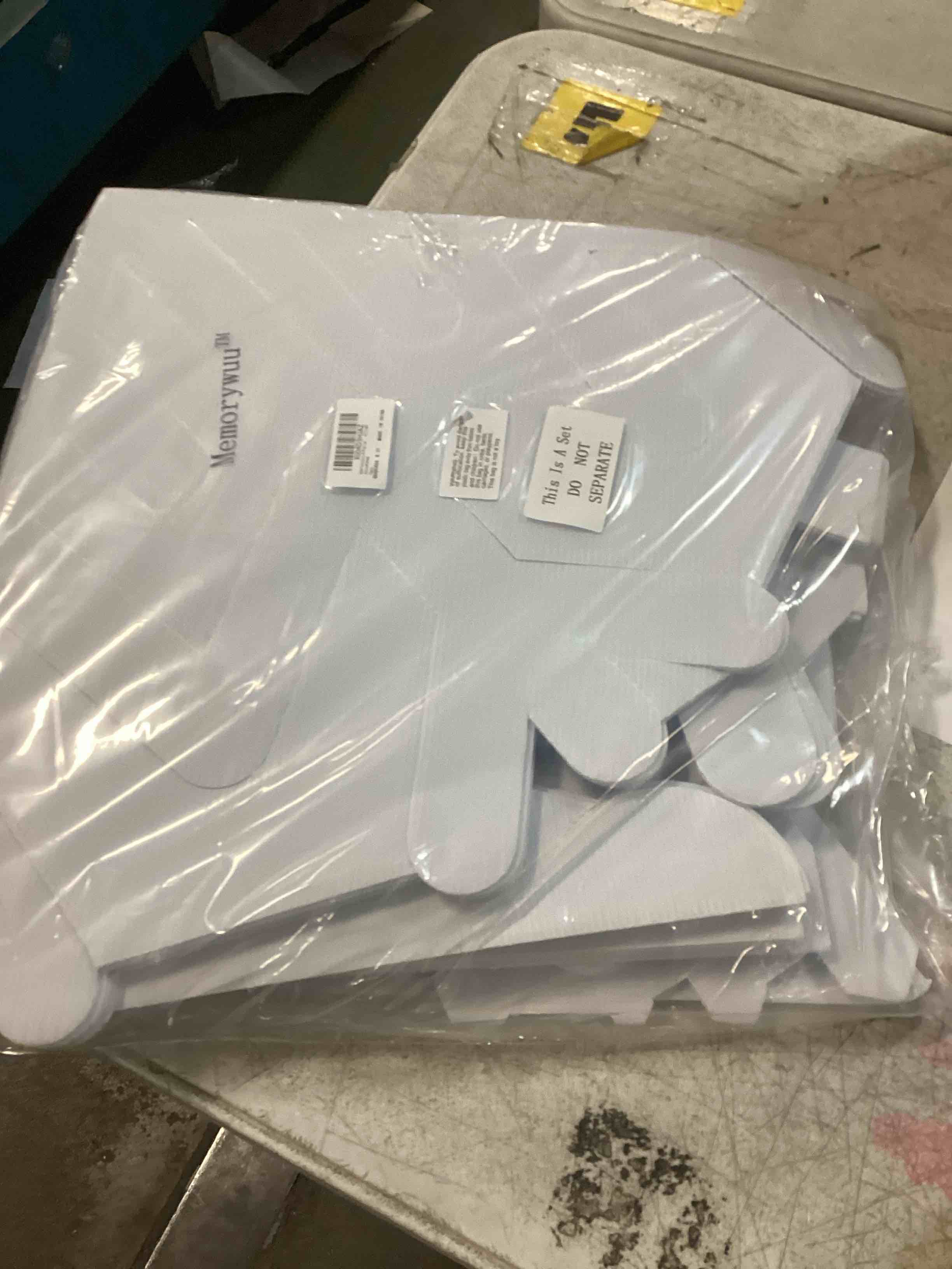 https://s3.amazonaws.com/lotting-images-prod/bidfta/_1738271439289.jpeg