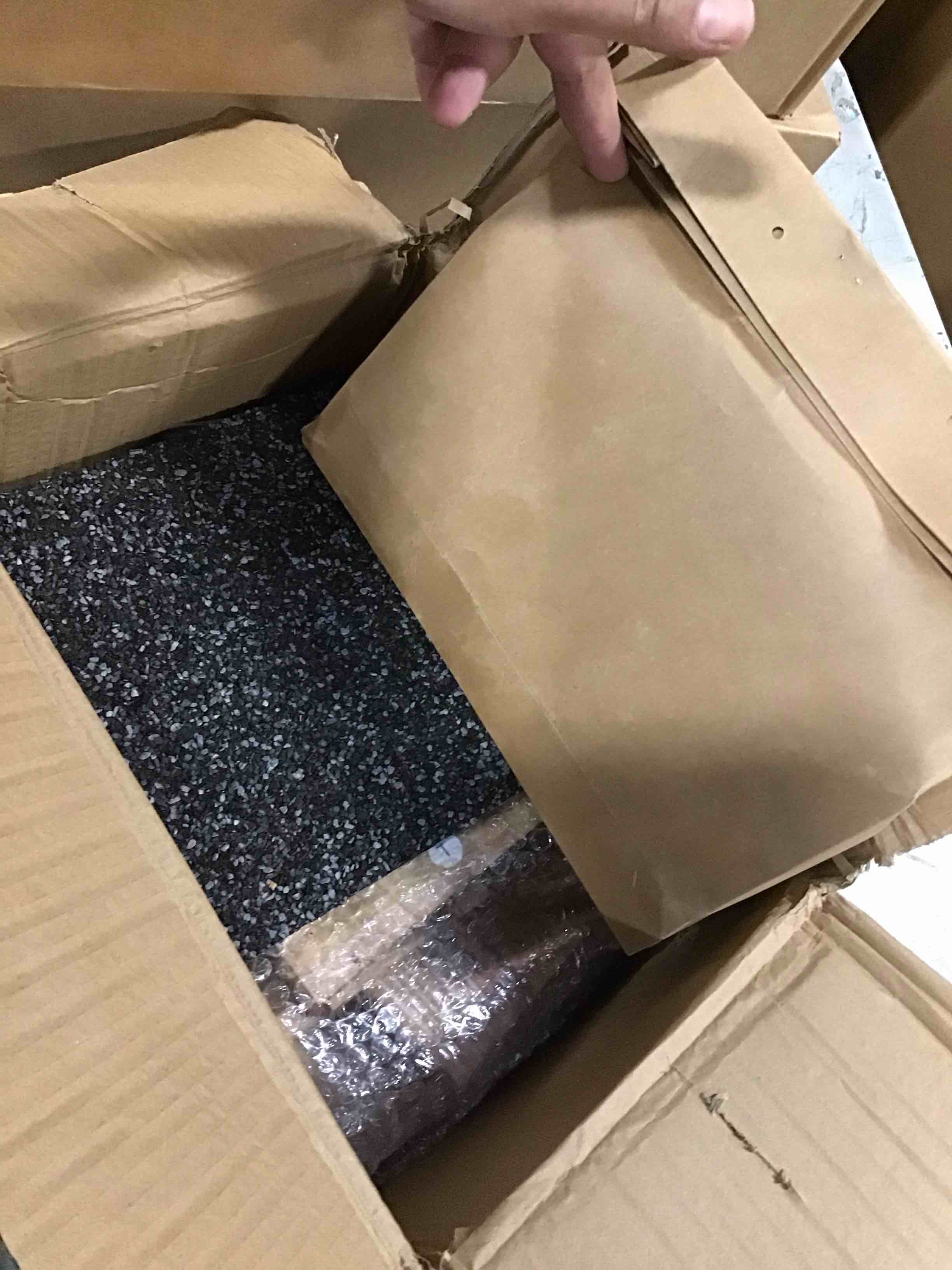 https://s3.amazonaws.com/lotting-images-prod/bidfta/_1738332001297.jpeg